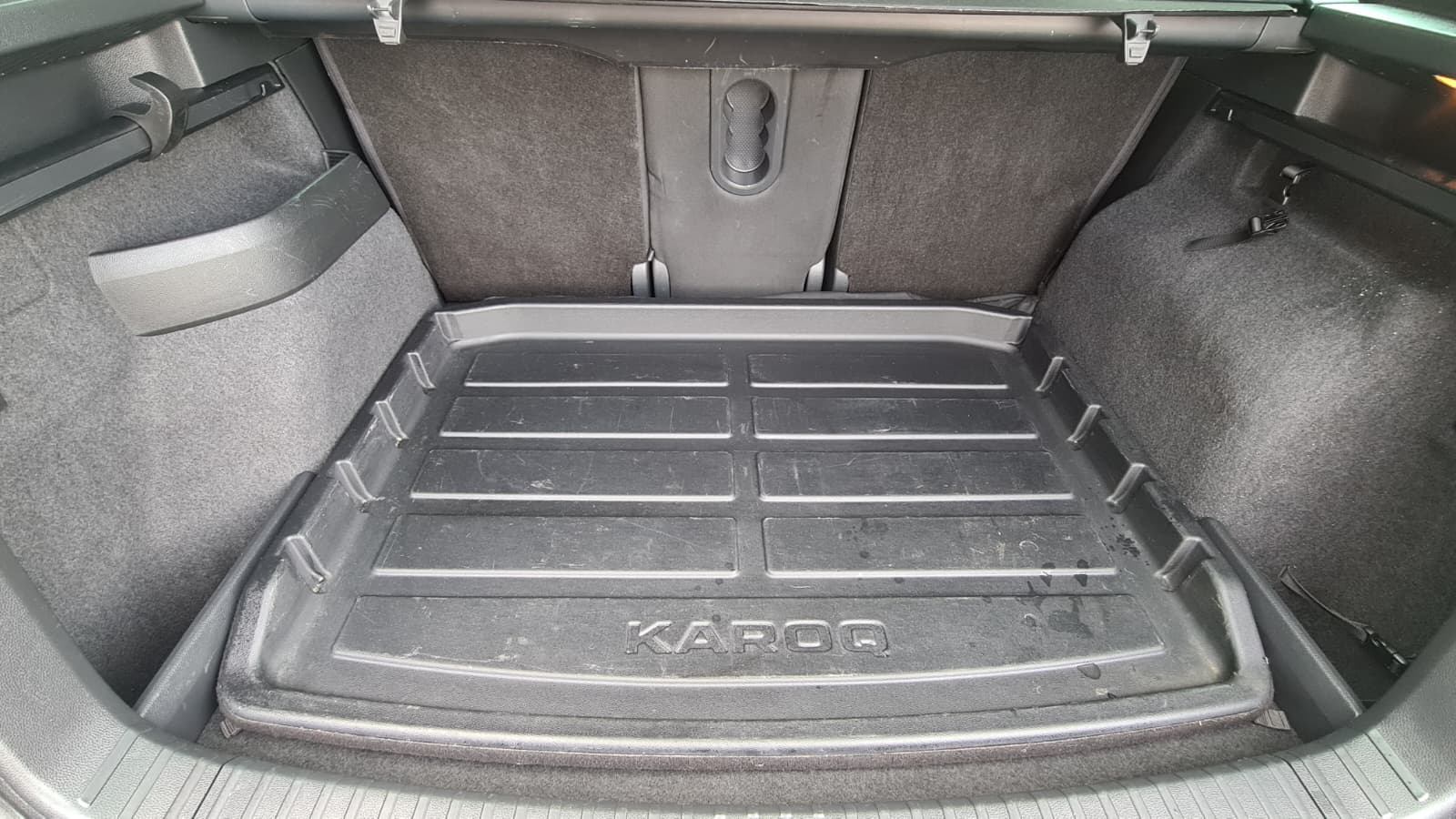SKODA Karoq 2.0 TDI CR Ambition 4x4 DSG ** Gr-Navi ** RF-Kamera ** Anh-Kupplung ** Totwinkel-Assist ** Frisch Ab MFK & Service **-image-9