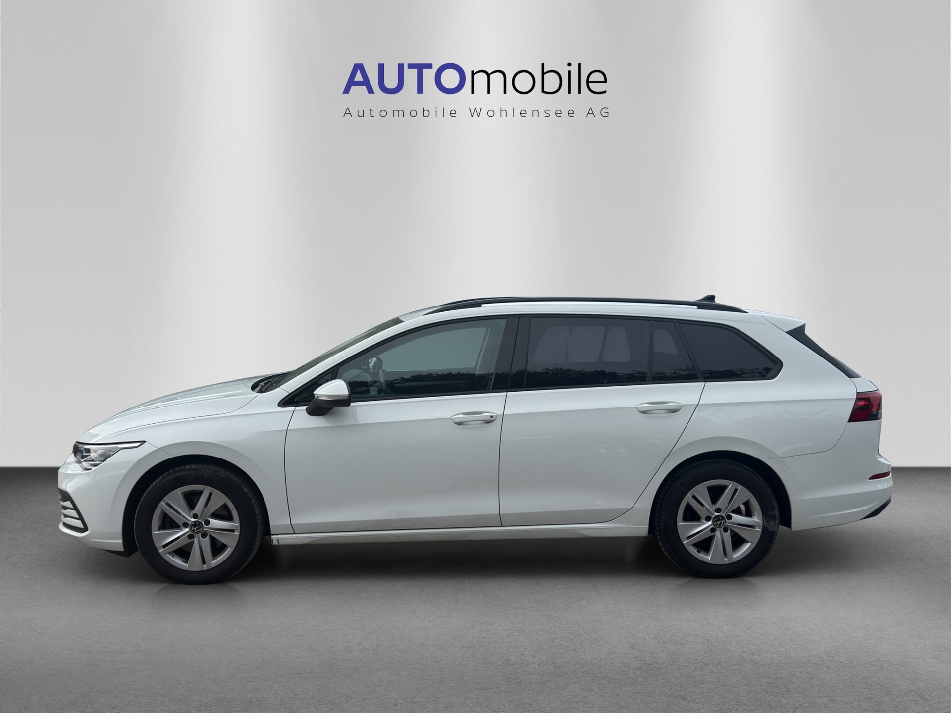 VW Golf Variant 2.0 TDI Life DSG-image-0