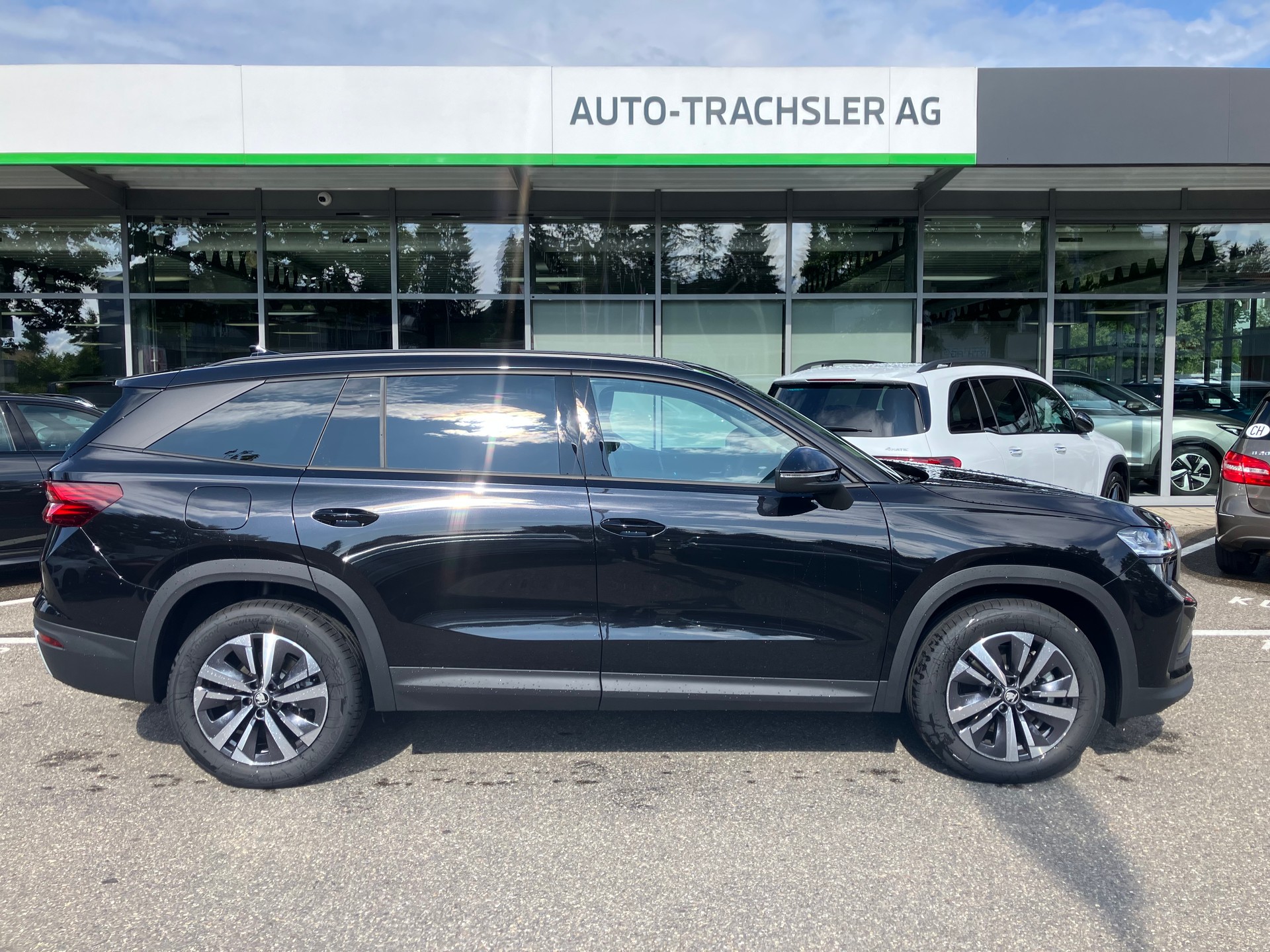 SKODA Kodiaq 2.0 TSI Dynamic 4x4 DSG-image-0