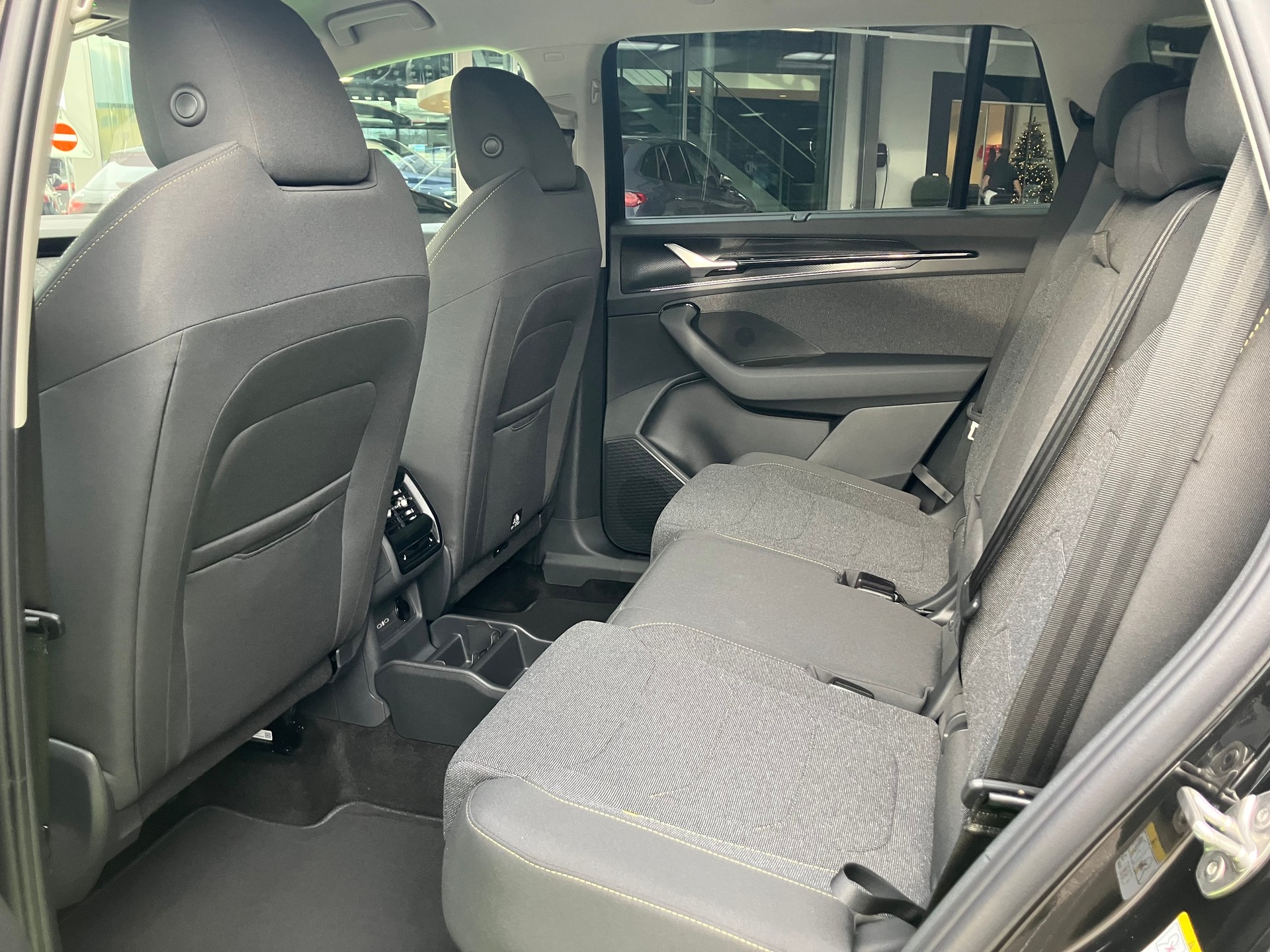 SKODA Kodiaq 2.0 TSI Dynamic 4x4 DSG-image-5