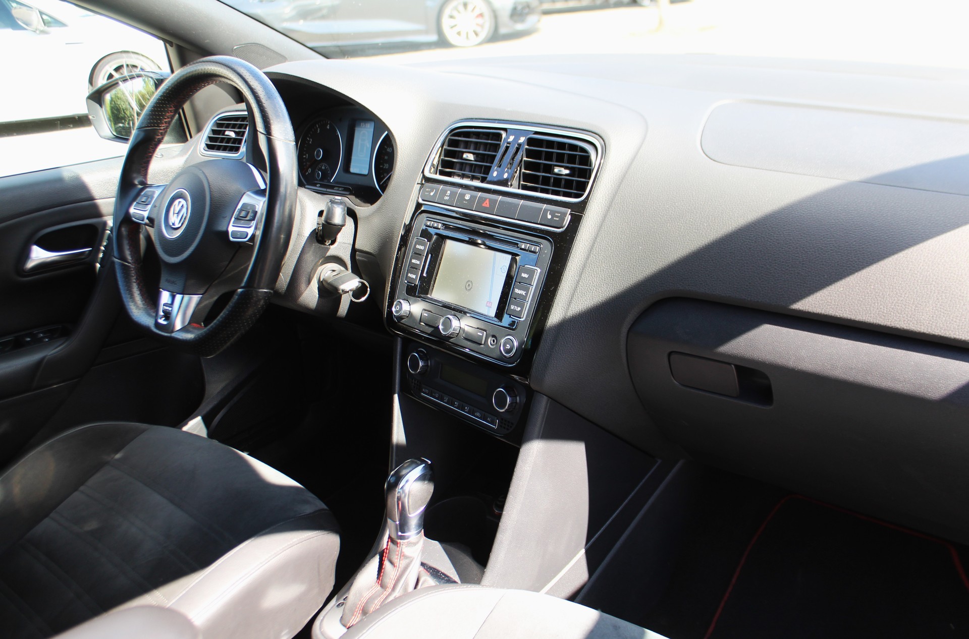 VW Polo 1.4 TSI GTI DSG / Panoramadach / Sportsitze-image-10