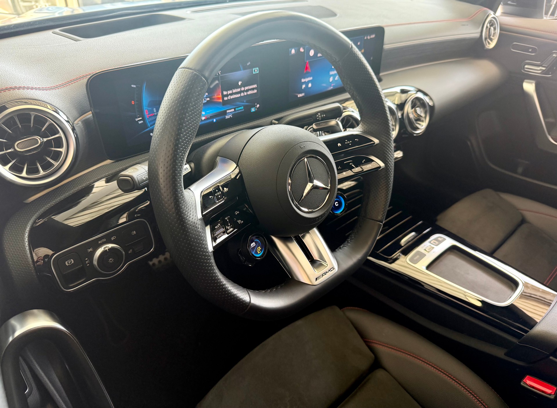 MERCEDES-BENZ CLA Shooting Brake 35 AMG 4Matic 8G-DCT-image-12