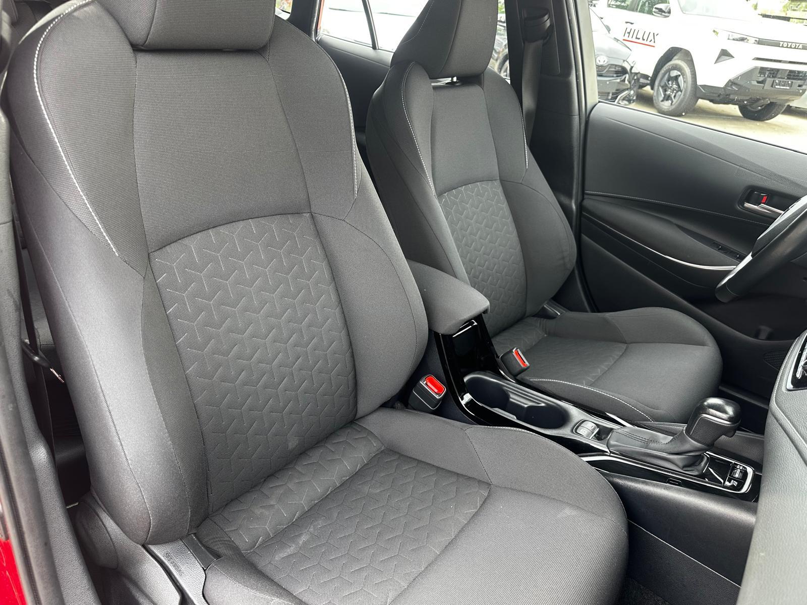 TOYOTA Corolla Touring Sports 1.8 HSD Comfort-image-14