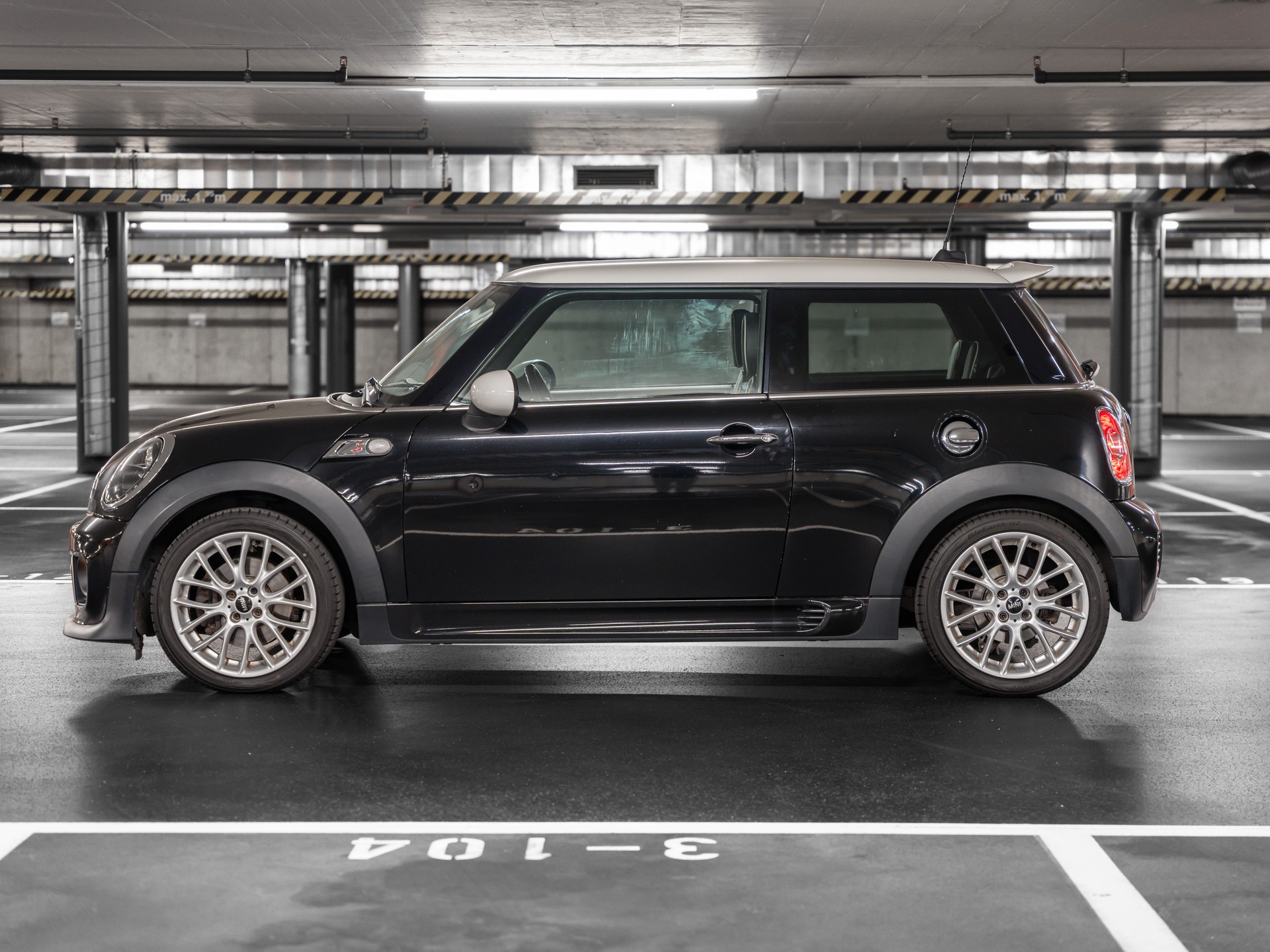 MINI Cooper S JCW-image-5