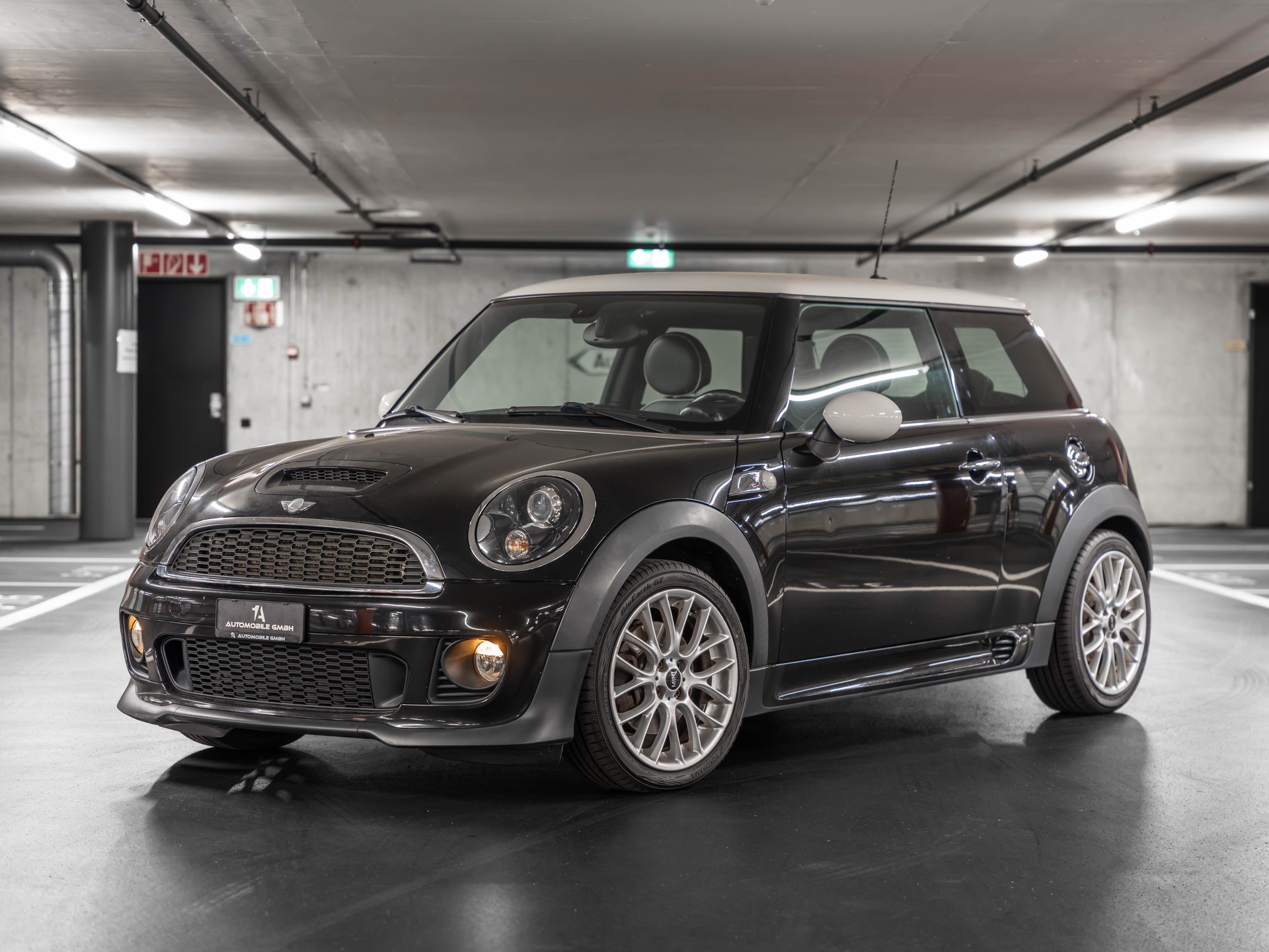MINI Cooper S JCW-image-0