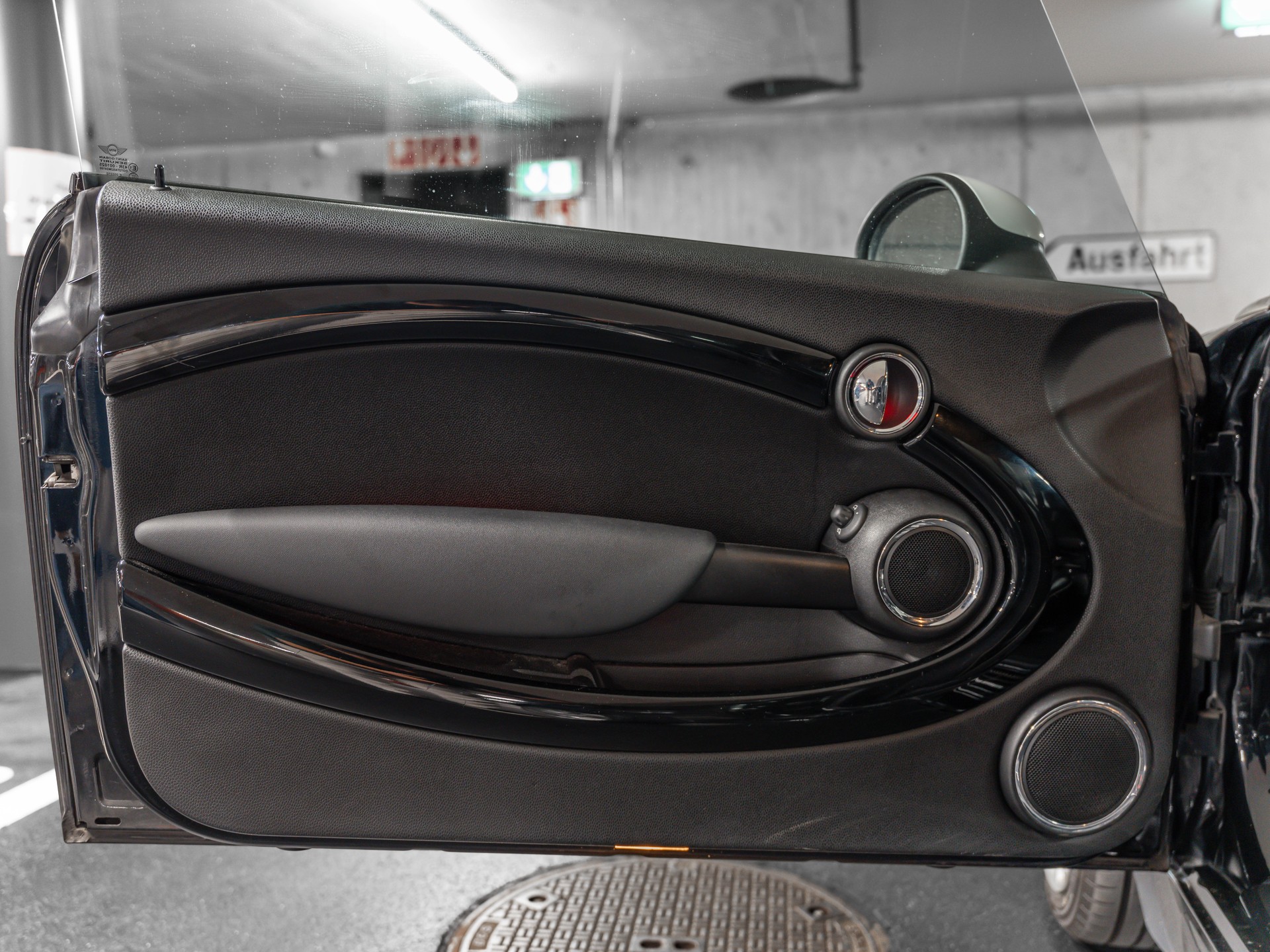 MINI Cooper S JCW-image-24