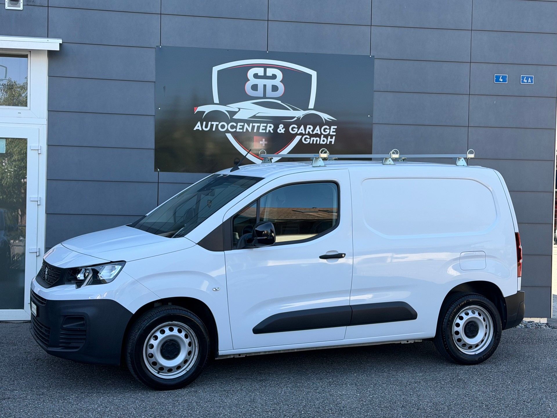PEUGEOT Partner 1.2 Pure Tech s/s Premium EAT8 1000kg-image-3