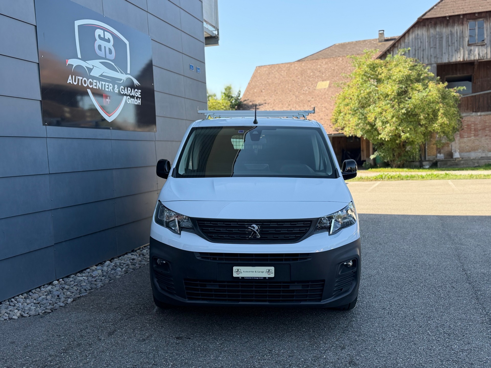 PEUGEOT Partner 1.2 Pure Tech s/s Premium EAT8 1000kg-image-17