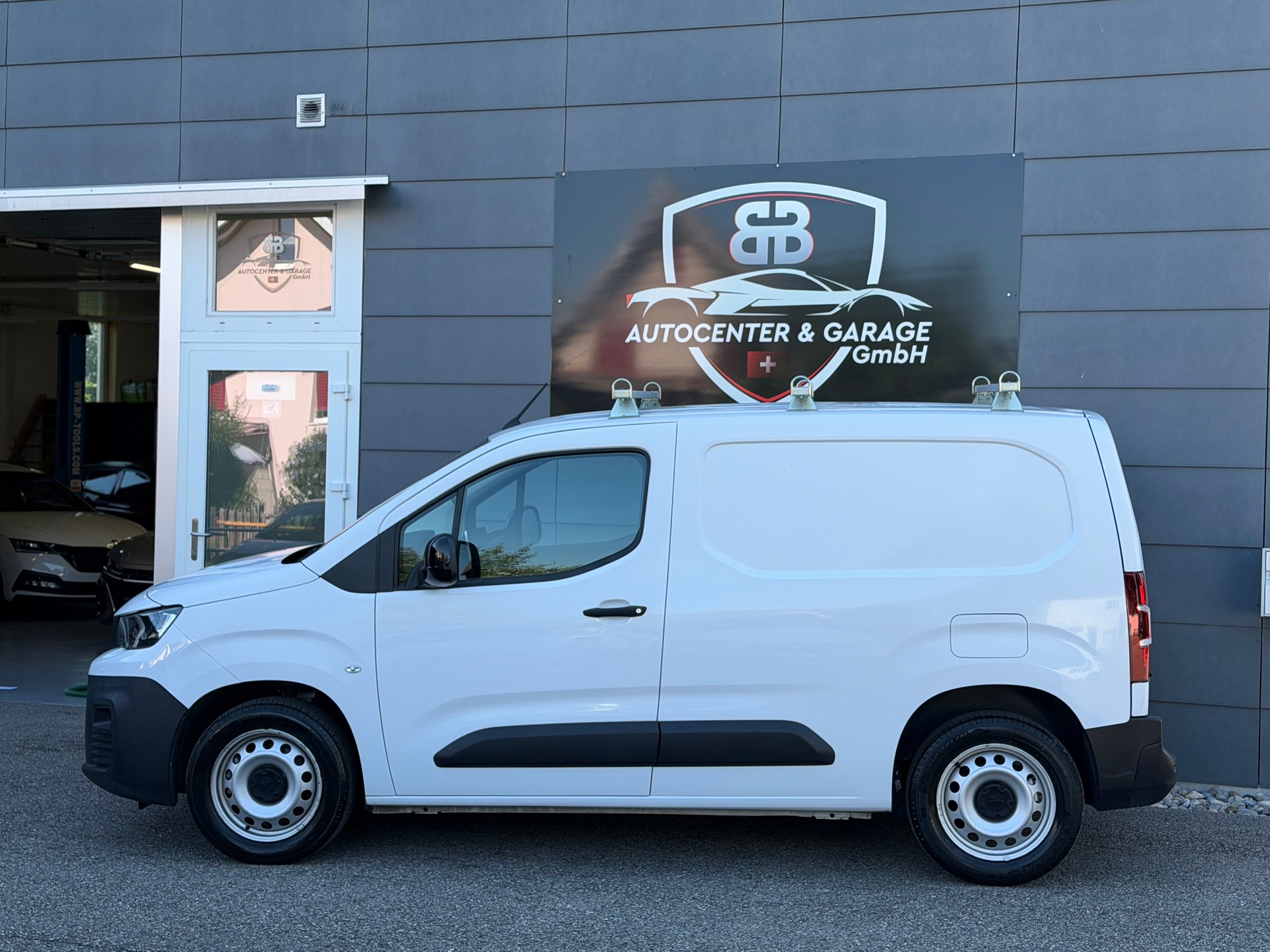 PEUGEOT Partner 1.2 Pure Tech s/s Premium EAT8 1000kg-image-4