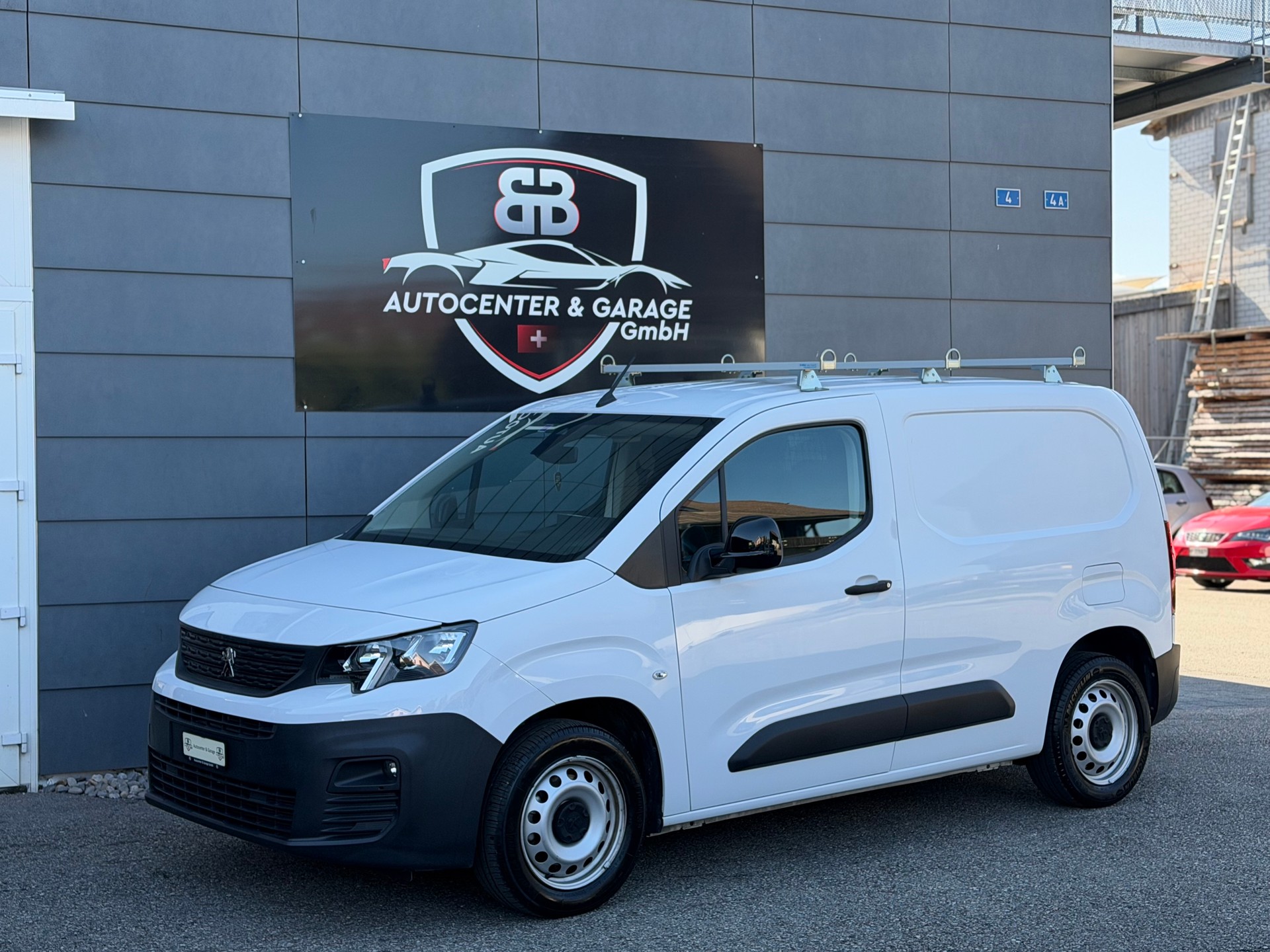 PEUGEOT Partner 1.2 Pure Tech s/s Premium EAT8 1000kg-image-2