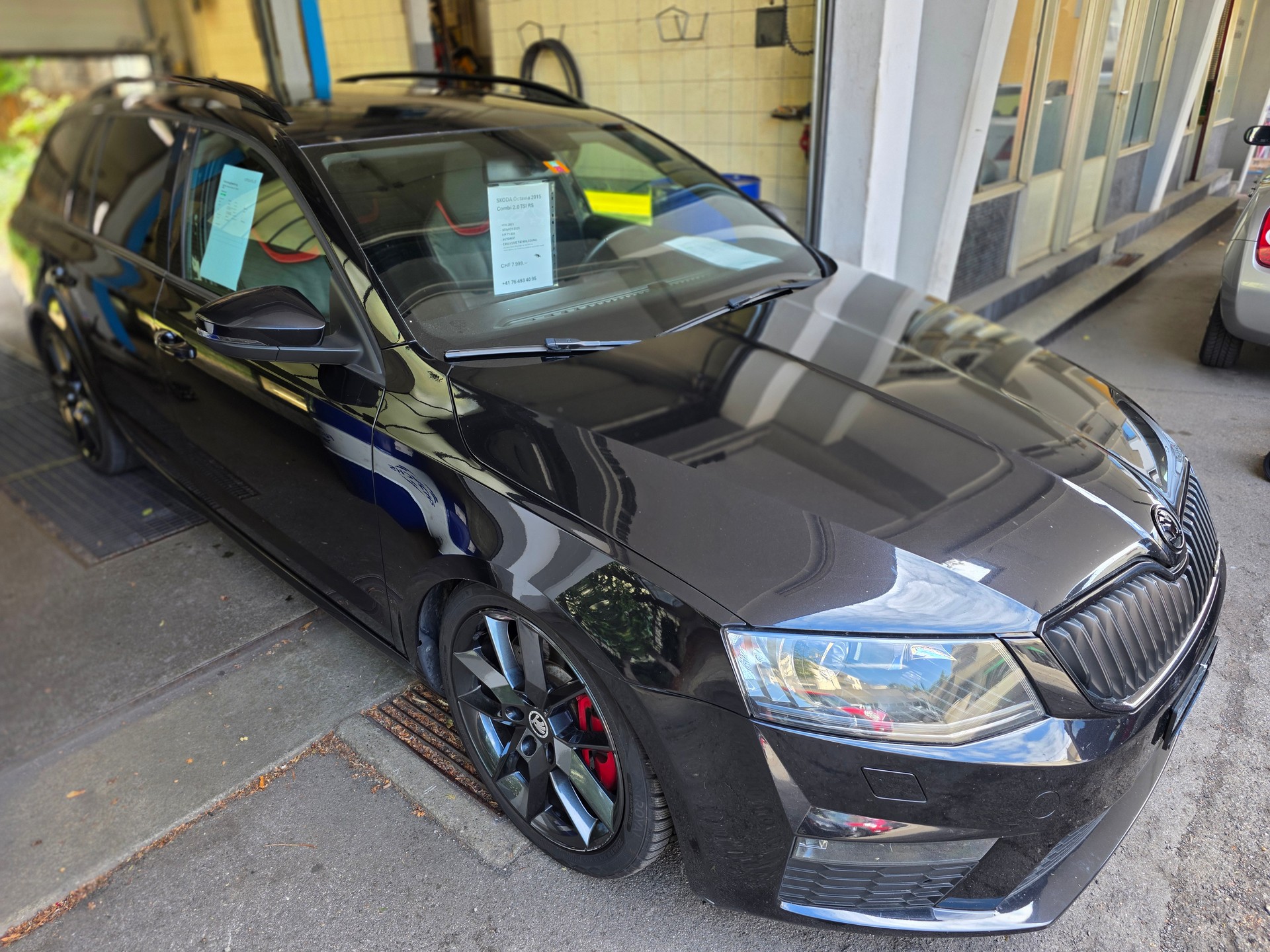 SKODA Octavia Combi 2.0 TSI RS DSG-image-21