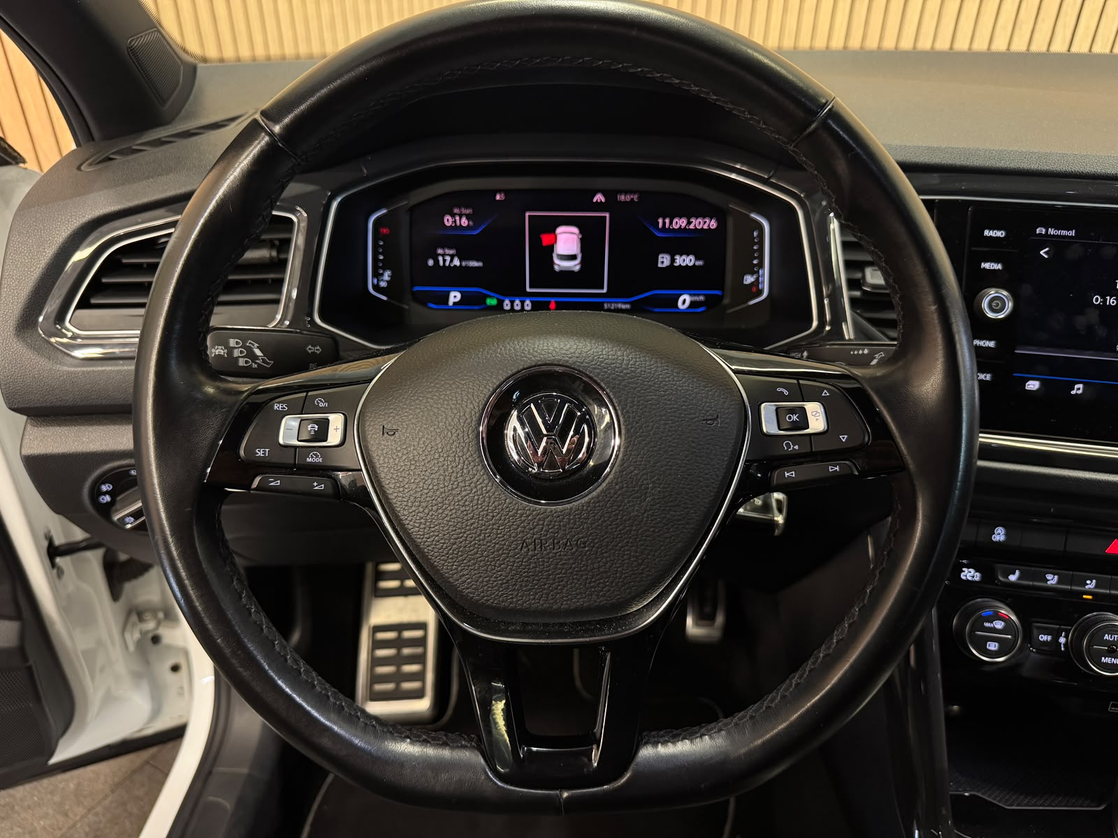 VW T-Roc 2.0 TDI SCR Sport DSG 4Motion-image-10