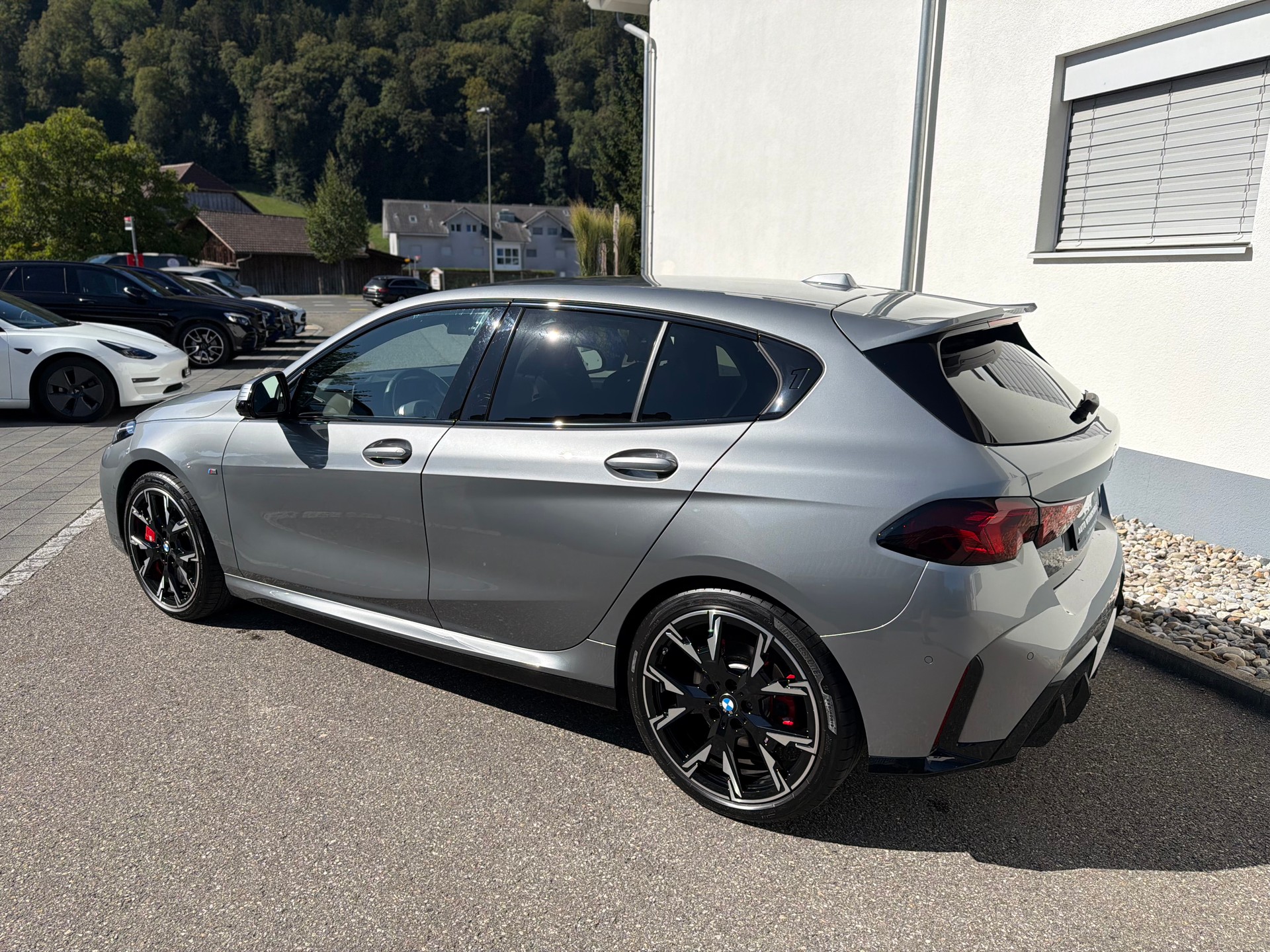 BMW 118d Steptronic M Sport Pro-image-13