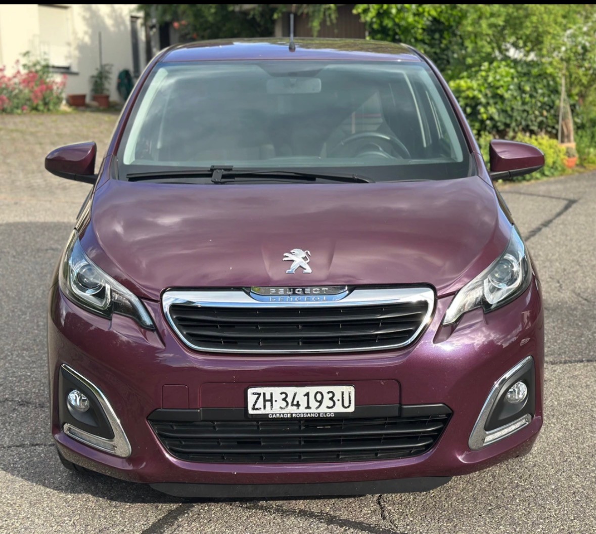 PEUGEOT 108 1.2 VTi Allure-image-2