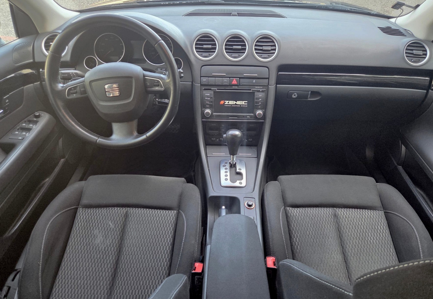 SEAT Exeo ST 2.0 TSI Sport multitronic-image-7