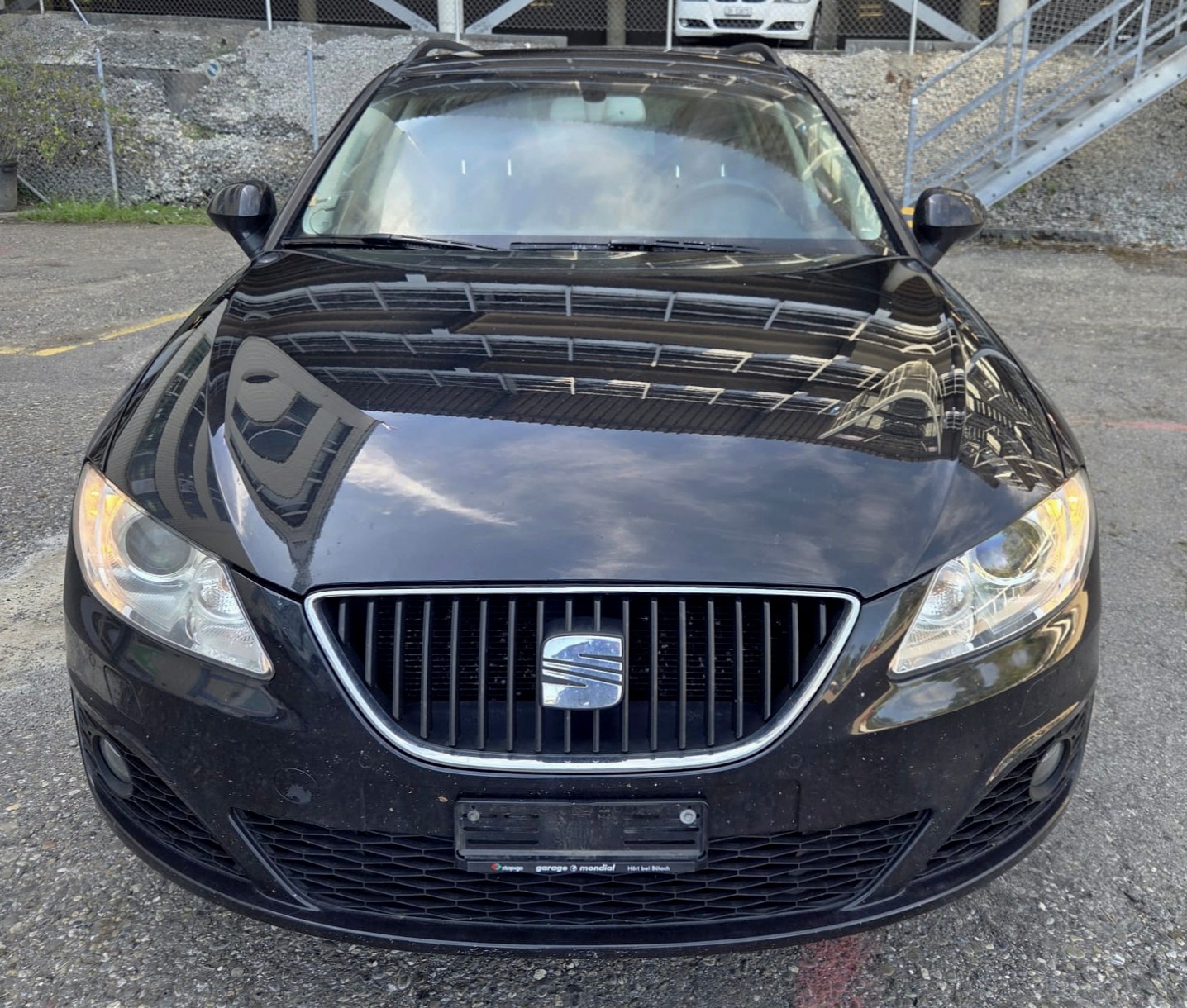 SEAT Exeo ST 2.0 TSI Sport multitronic-image-0