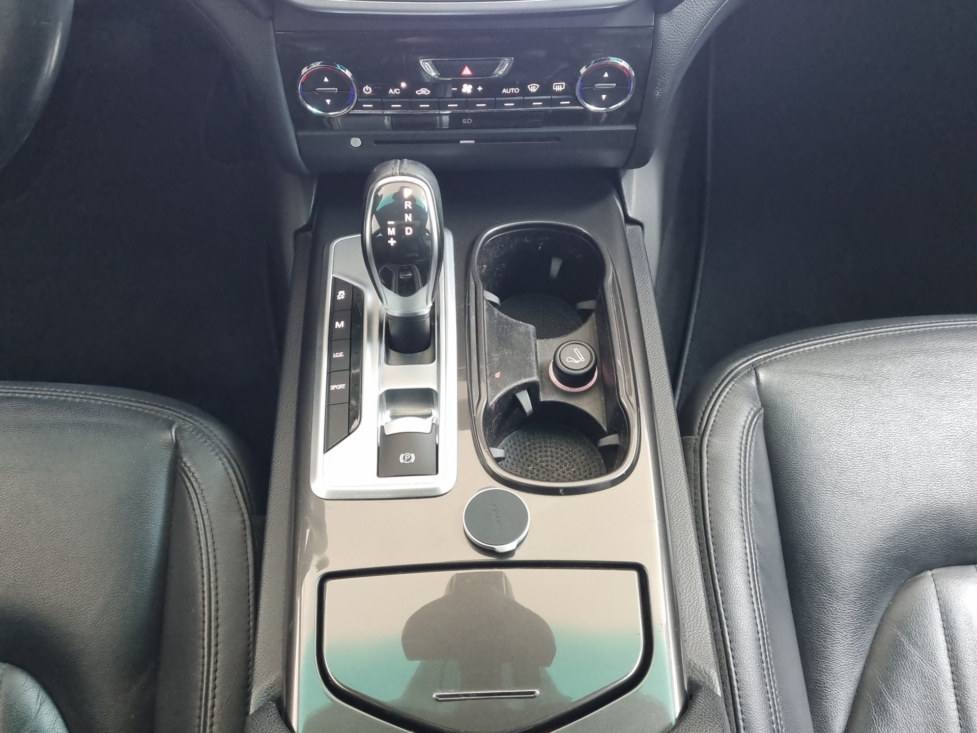 MASERATI Ghibli 3.0 V6-image-9