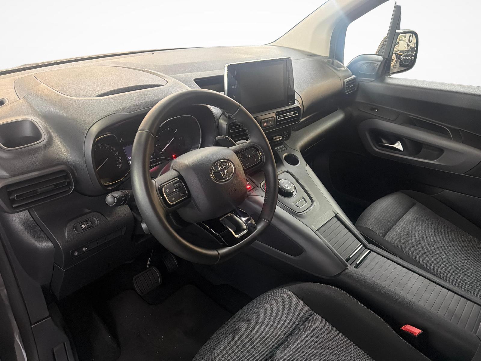 TOYOTA Proace City Verso L1 1.5 HDi 130 Trend-image-10