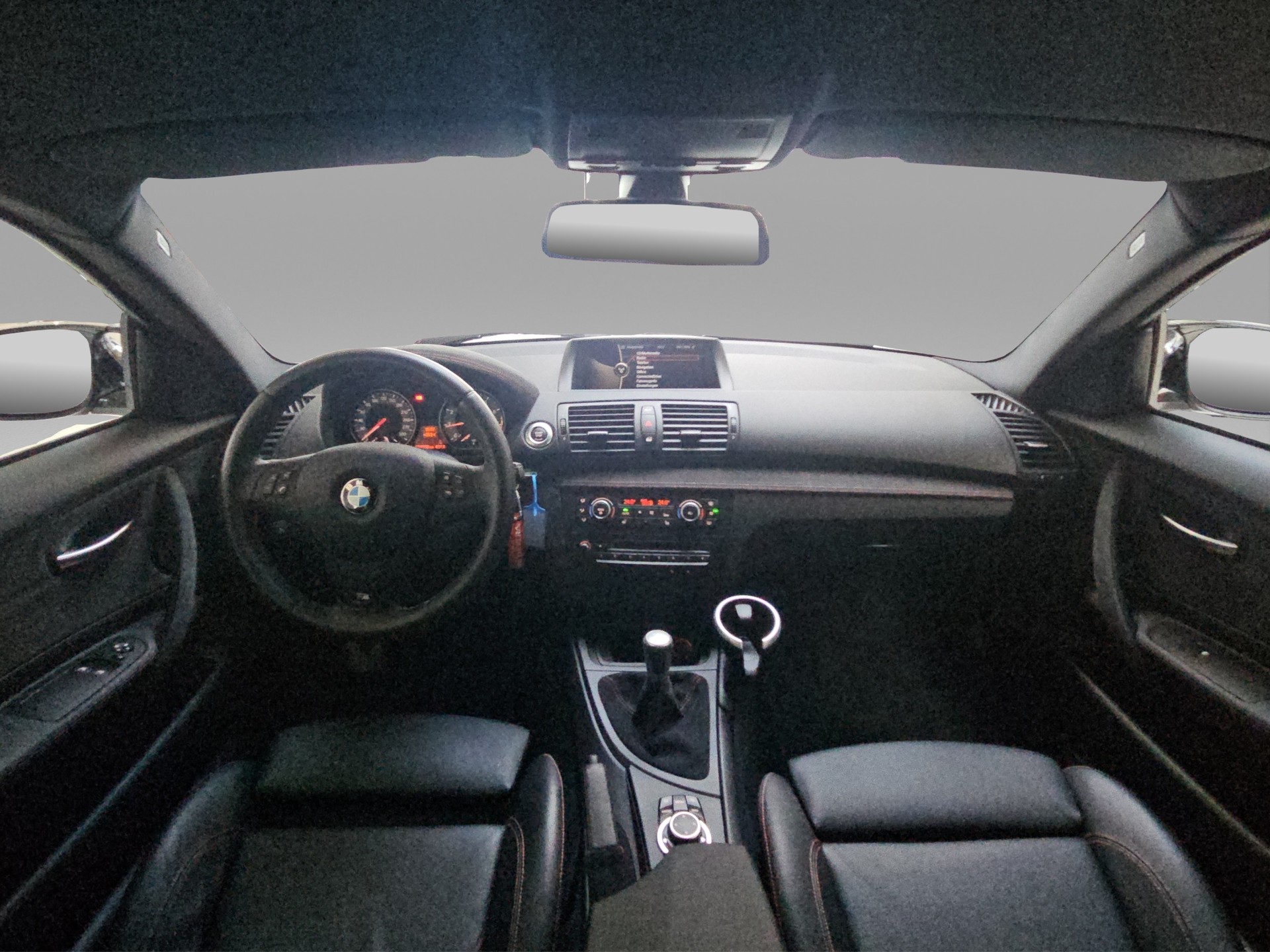 BMW 1er M Coupé-image-6