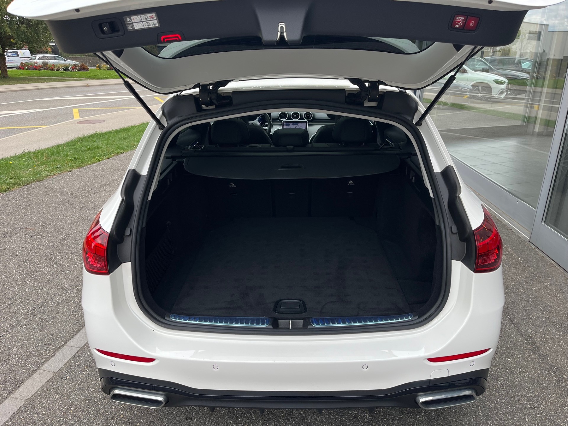 MERCEDES-BENZ C 220 d T 4Matic Swiss Star-image-6