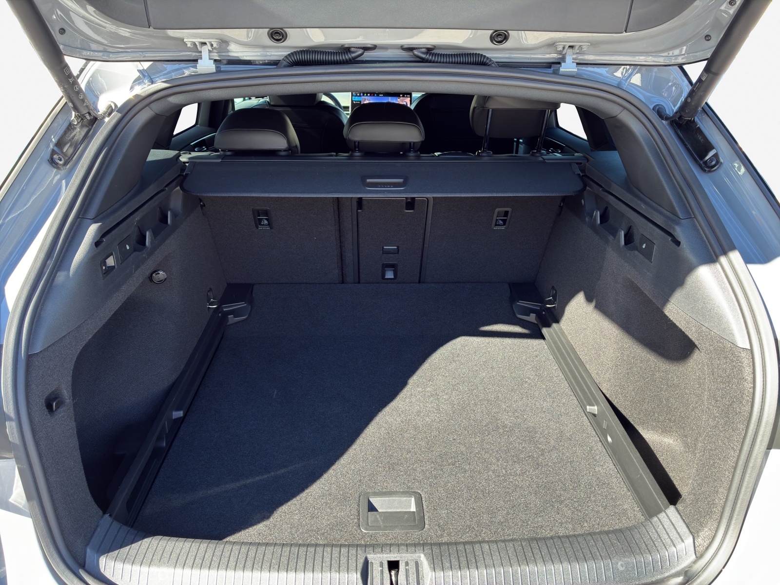VW ID.7 Tourer Pro S 86 kWh Pro S United-image-12