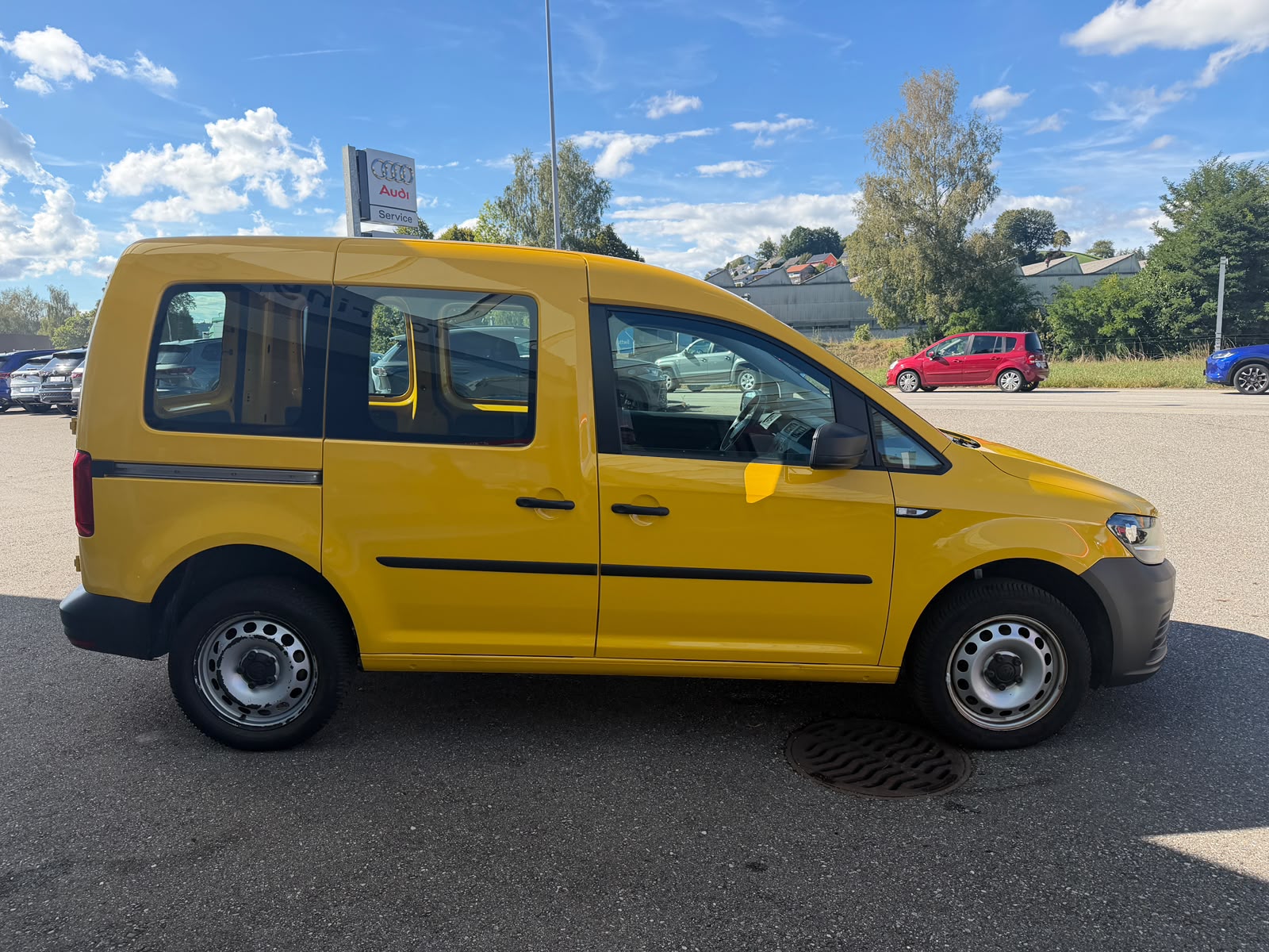 VW Caddy 2.0TDI 4Motion BlueMotion Technology DSG-image-5