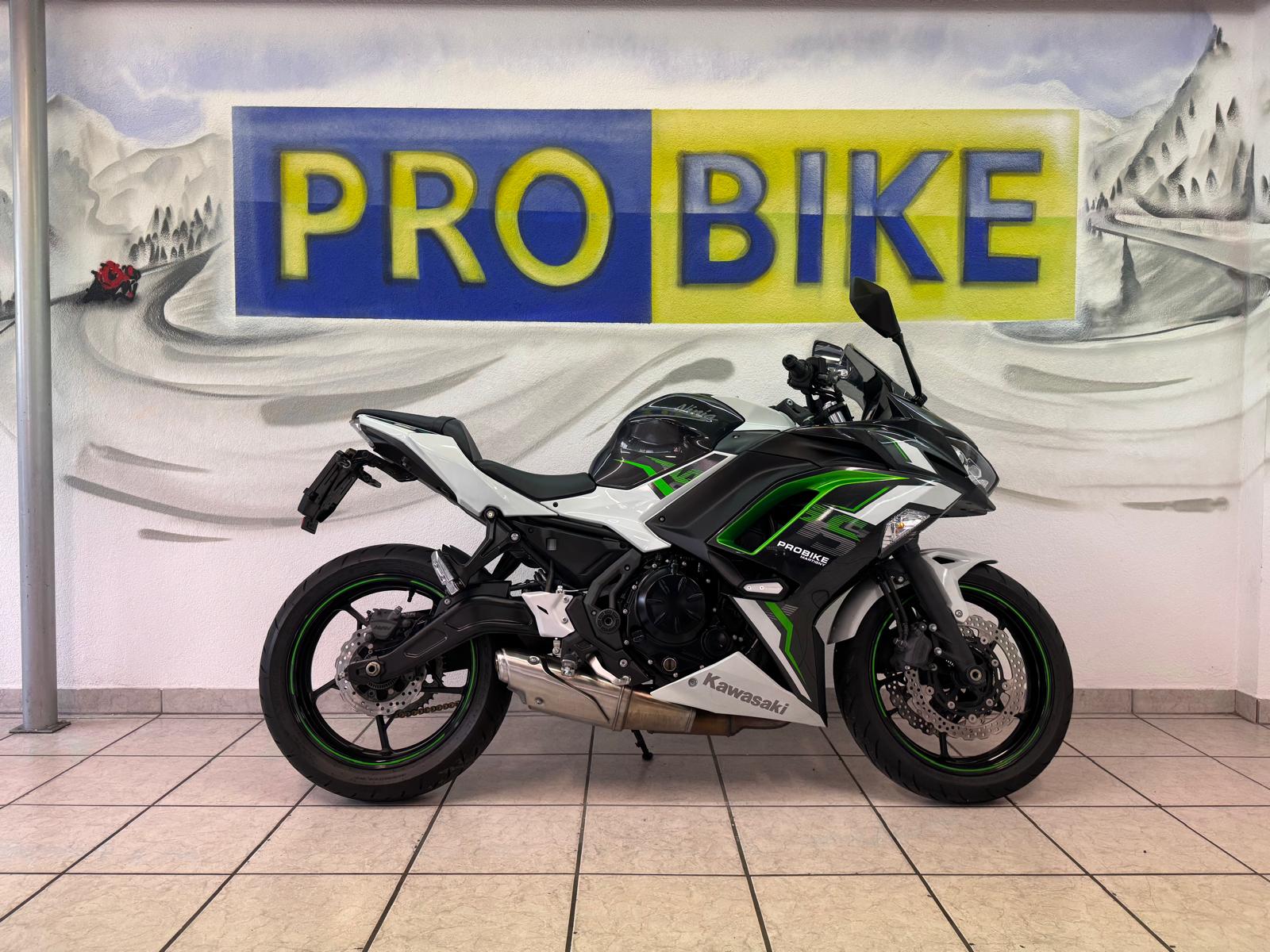 KAWASAKI Ninja 650-showroom-element-1