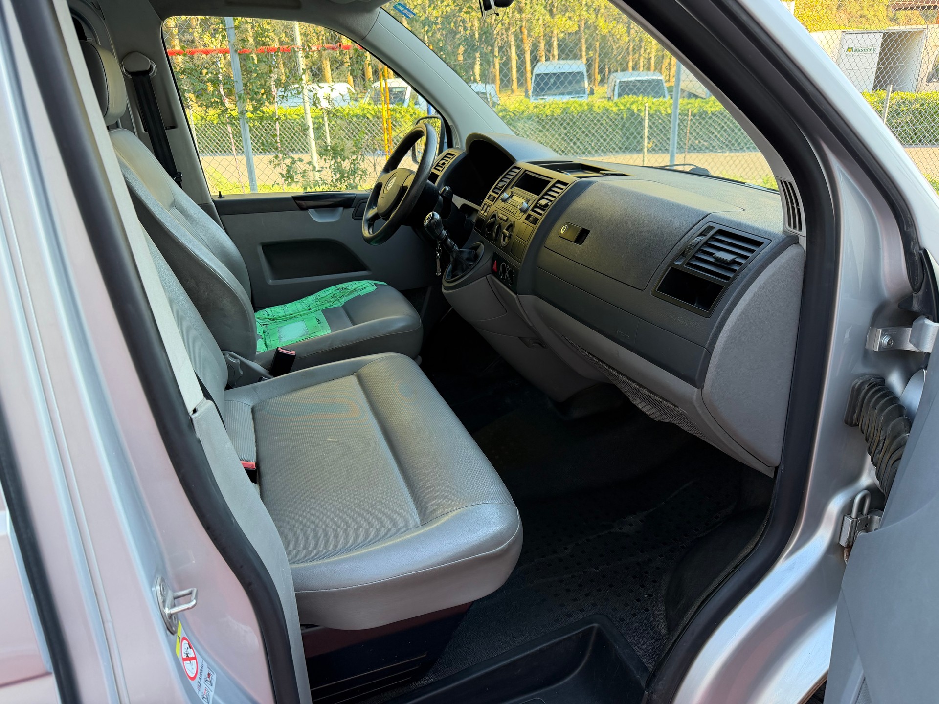 VW T5 Caravelle Comfort 2.5TDI PD 4M-image-10