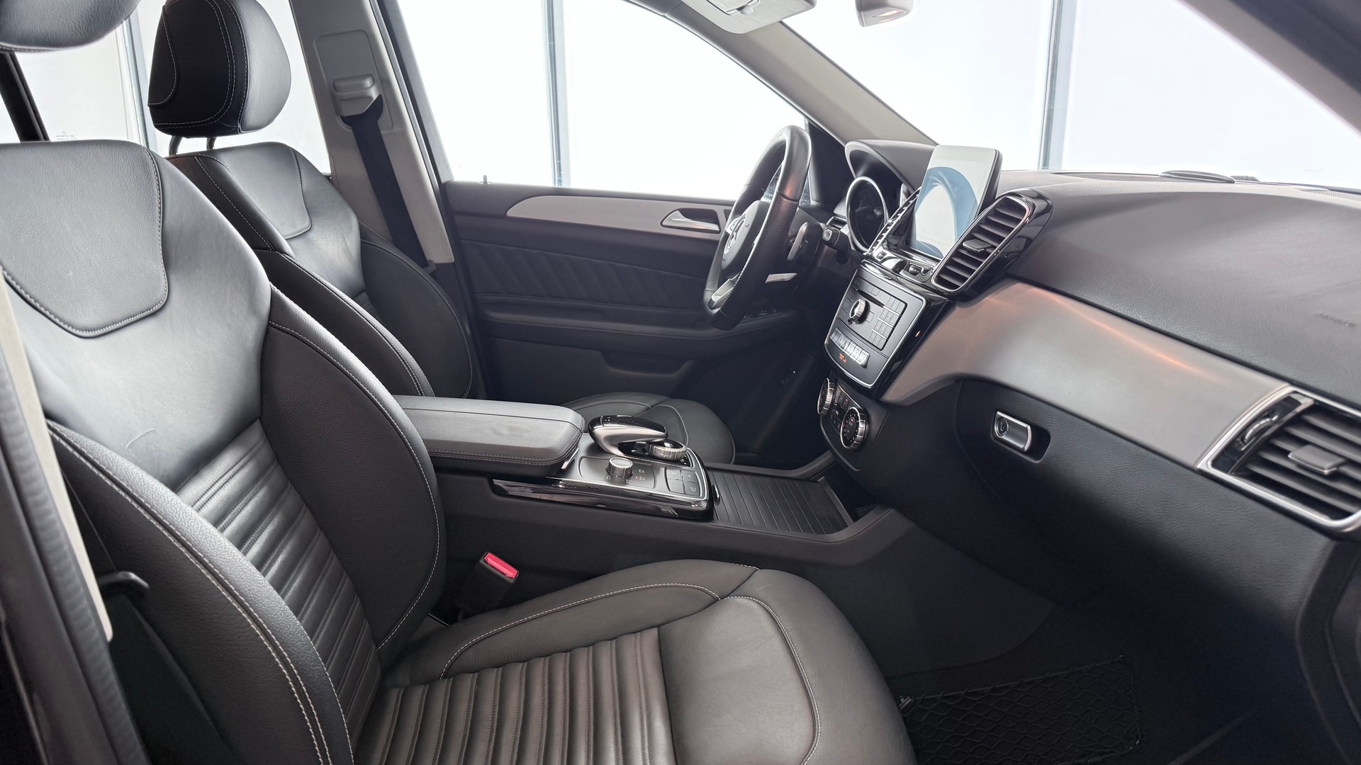 MERCEDES-BENZ GLE 250 d-image-3