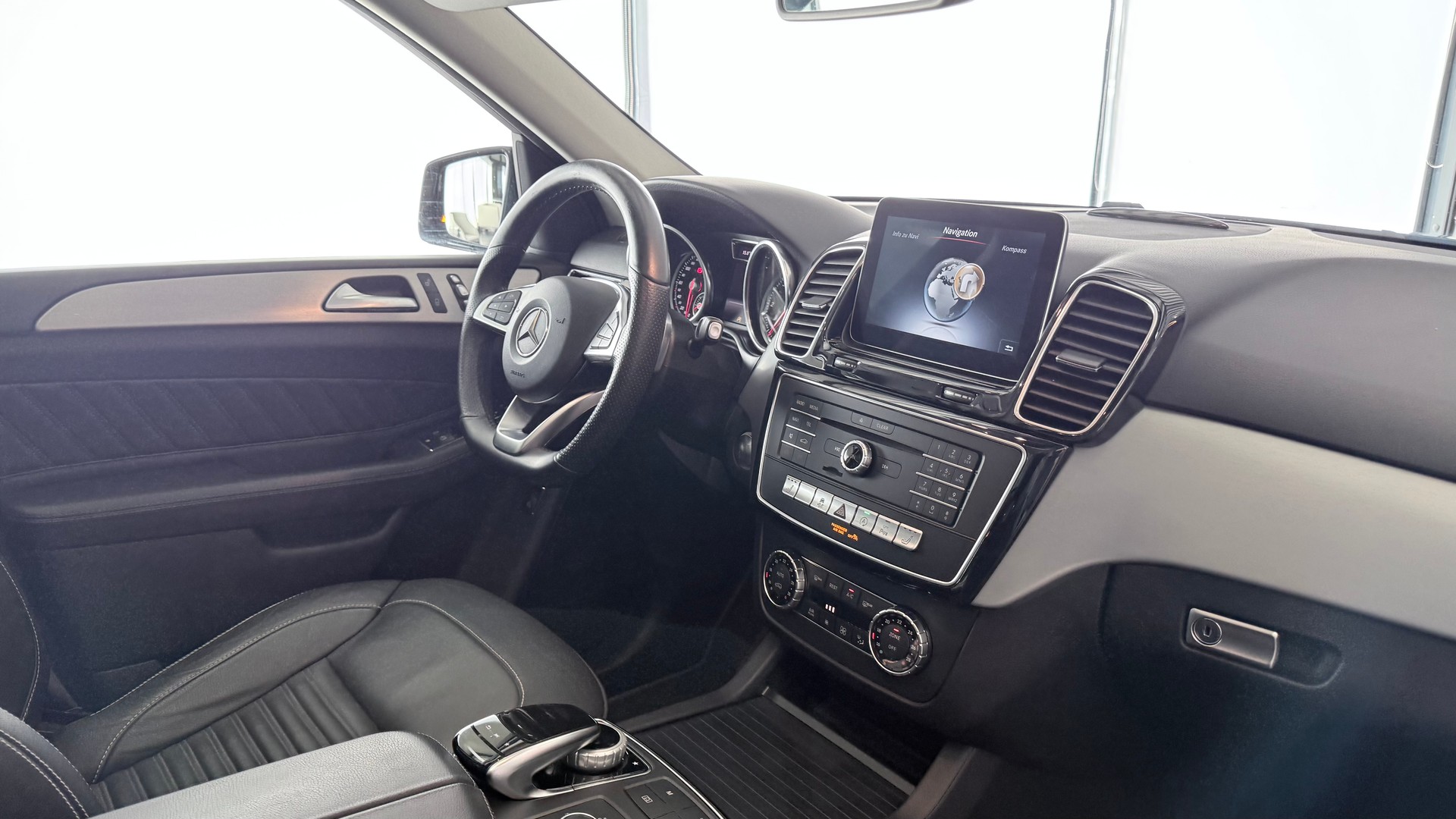 MERCEDES-BENZ GLE 250 d-image-2