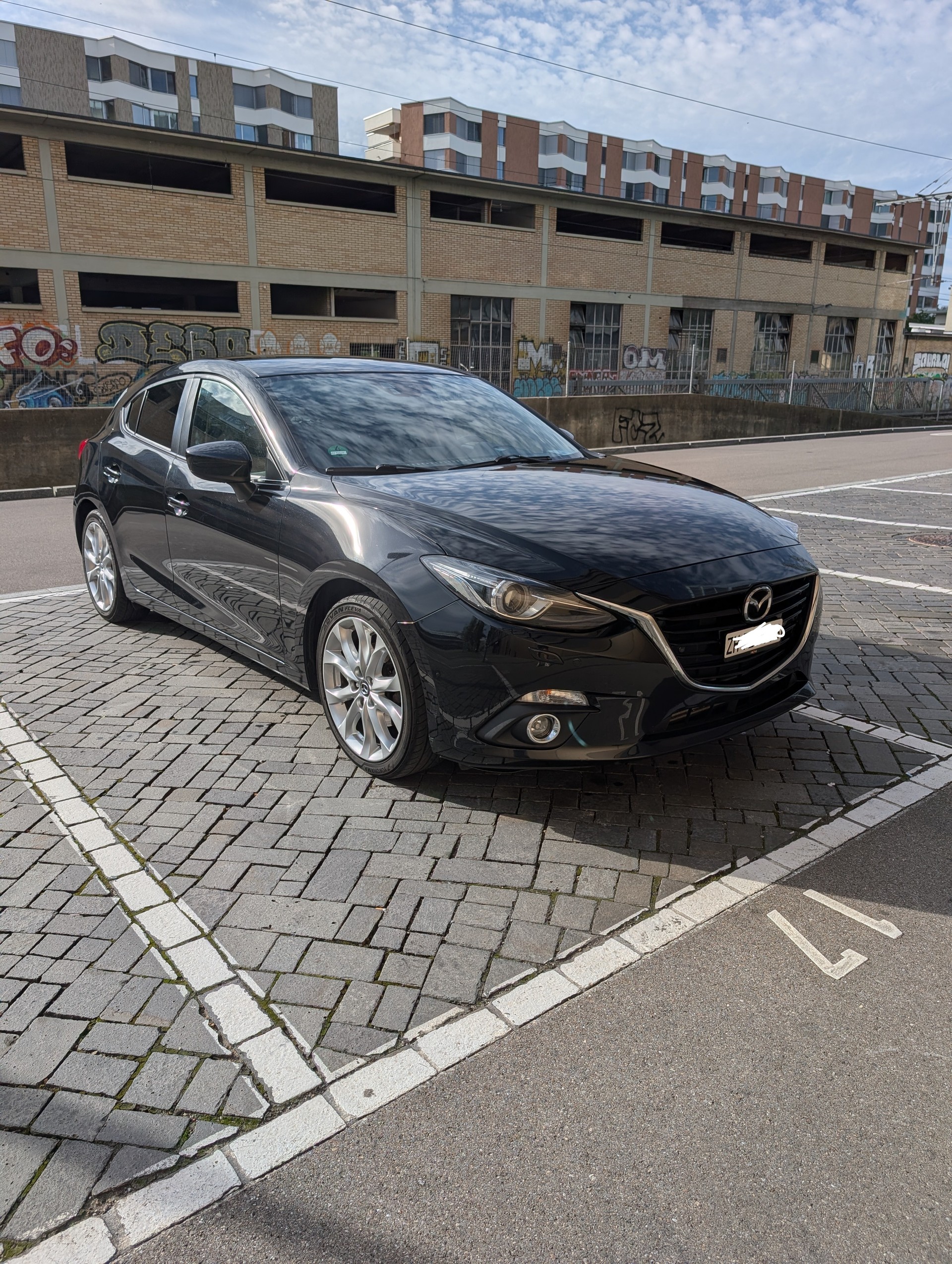 MAZDA 2.2 D Revolution mit frischem Service +MFK-image-0