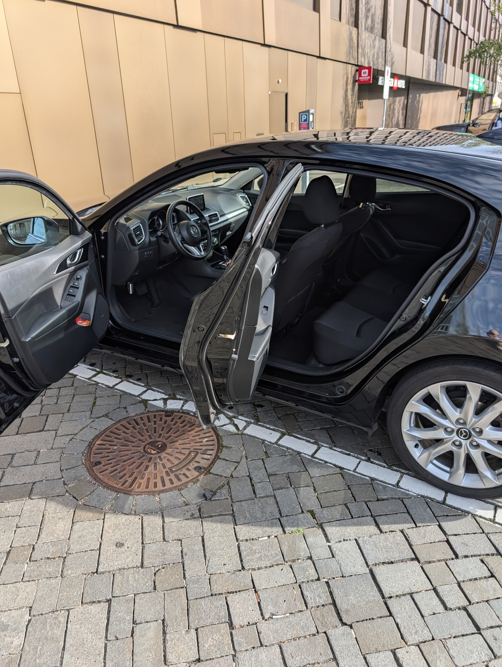MAZDA 2.2 D Revolution mit frischem Service +MFK-image-5