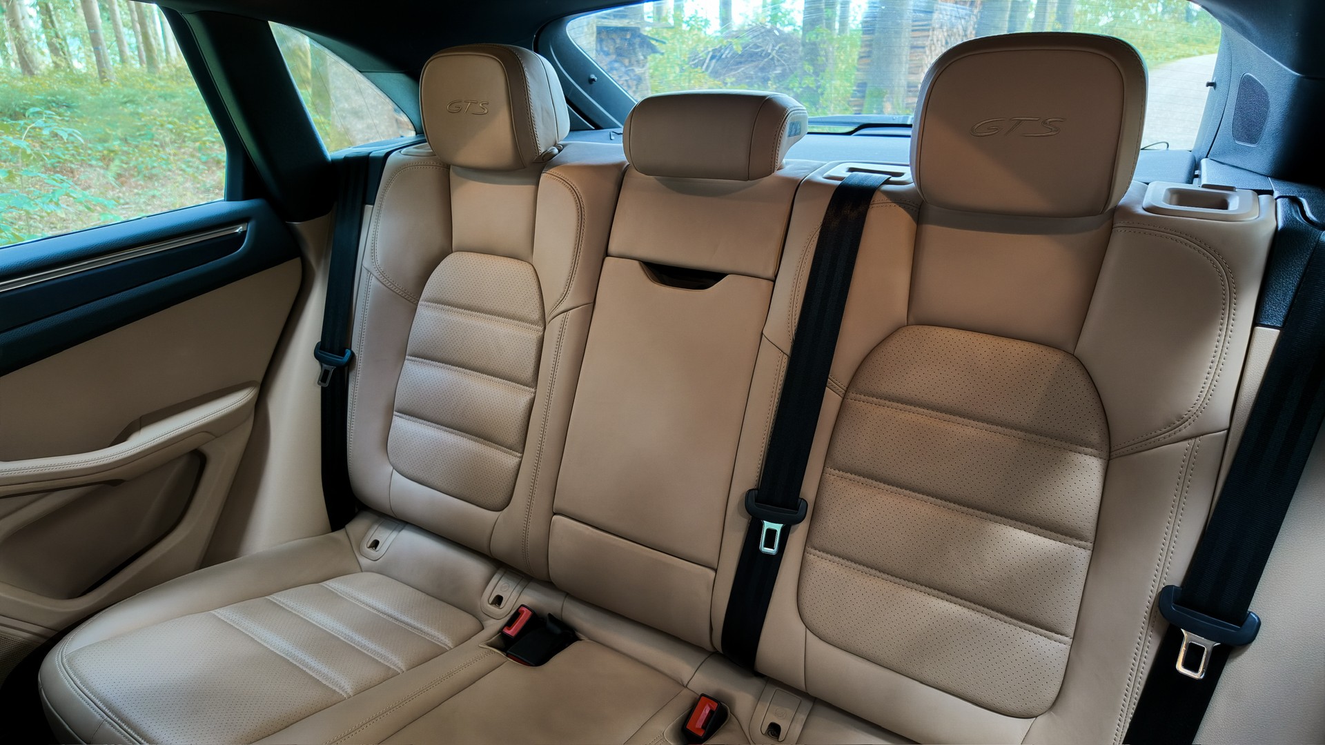 PORSCHE Macan GTS PDK-image-12