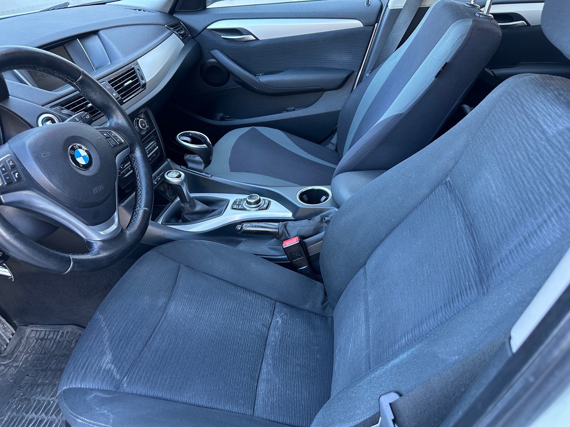 BMW X1 xDrive 18d-image-3