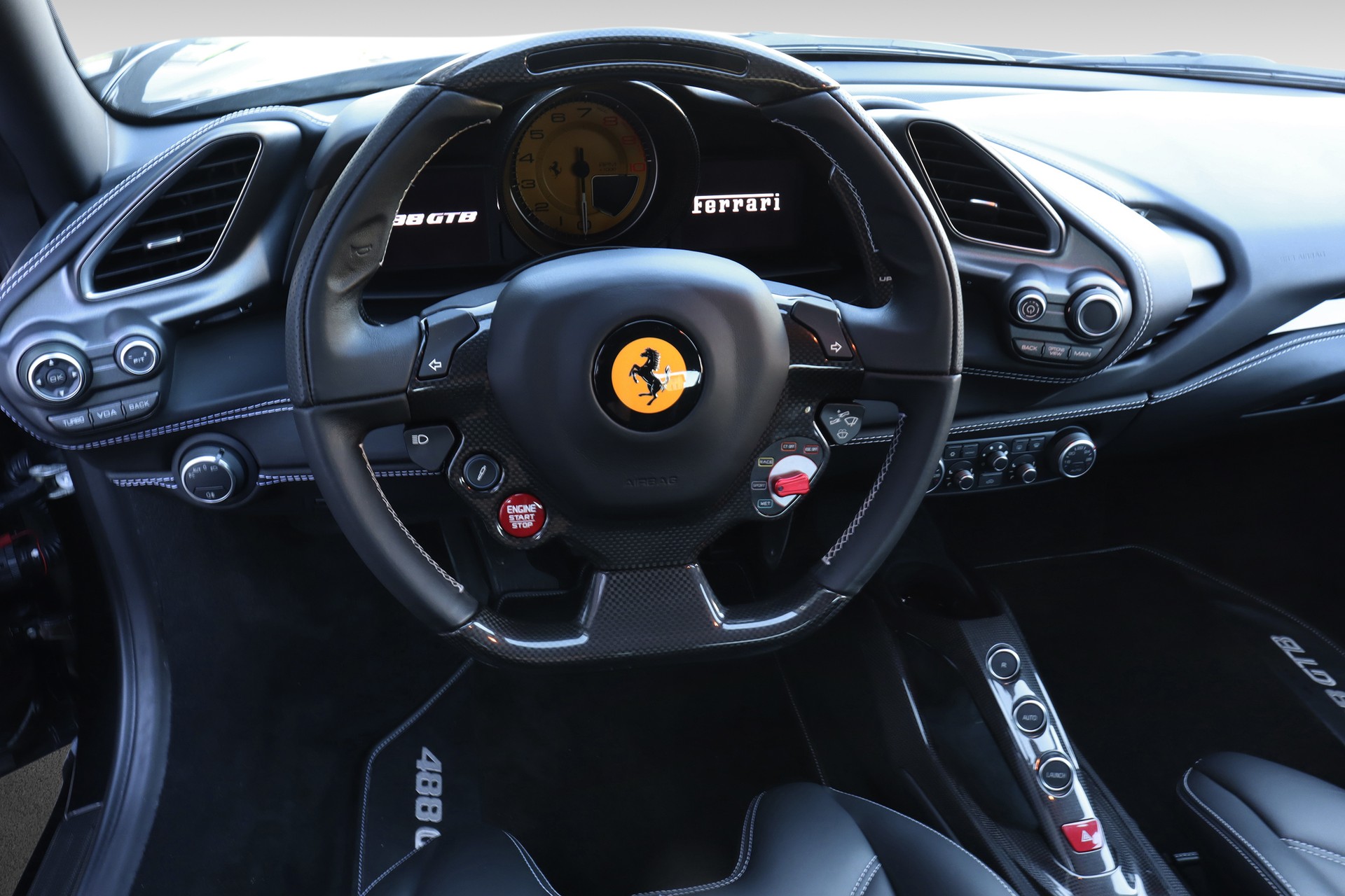 FERRARI 488 GTB 3.9 V8-image-15