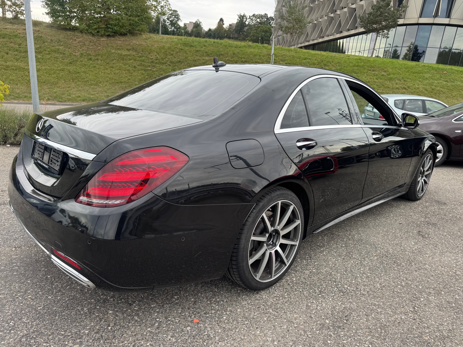 MERCEDES-BENZ S 400 d 4Matic 9G-Tronic-image-3