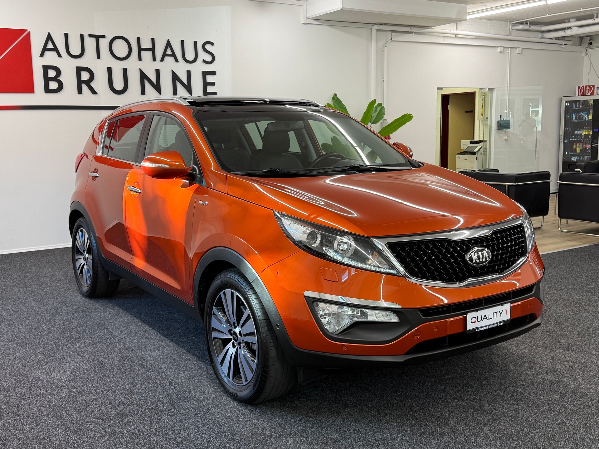 KIA Sportage 2.0 CRDi 4WD Automatic AHK-image-2