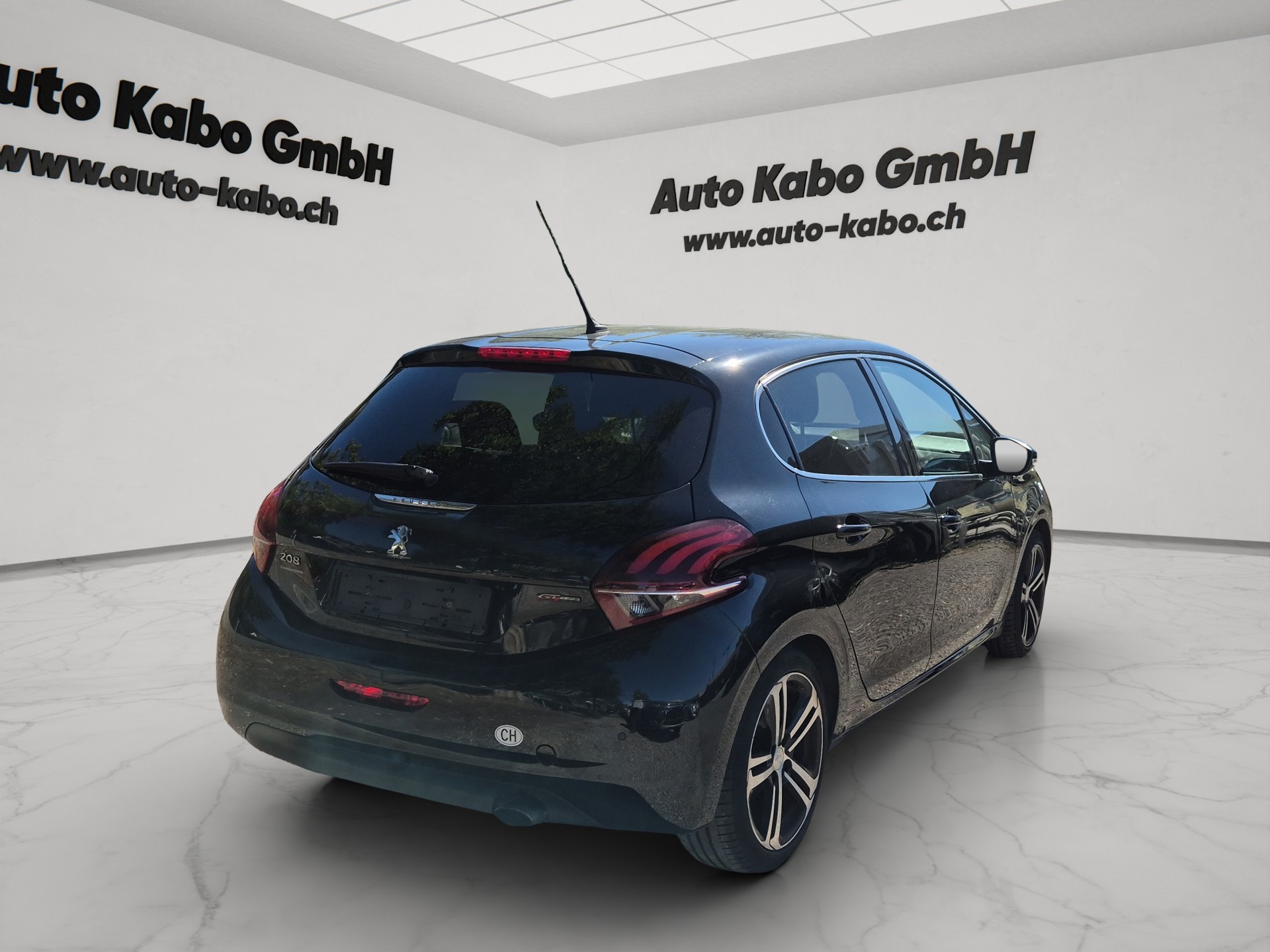 PEUGEOT 208 1.2 PureTech GT Line-image-4