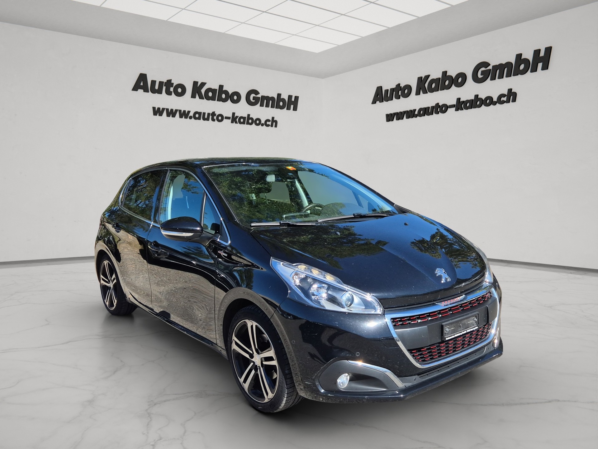 PEUGEOT 208 1.2 PureTech GT Line-image-2