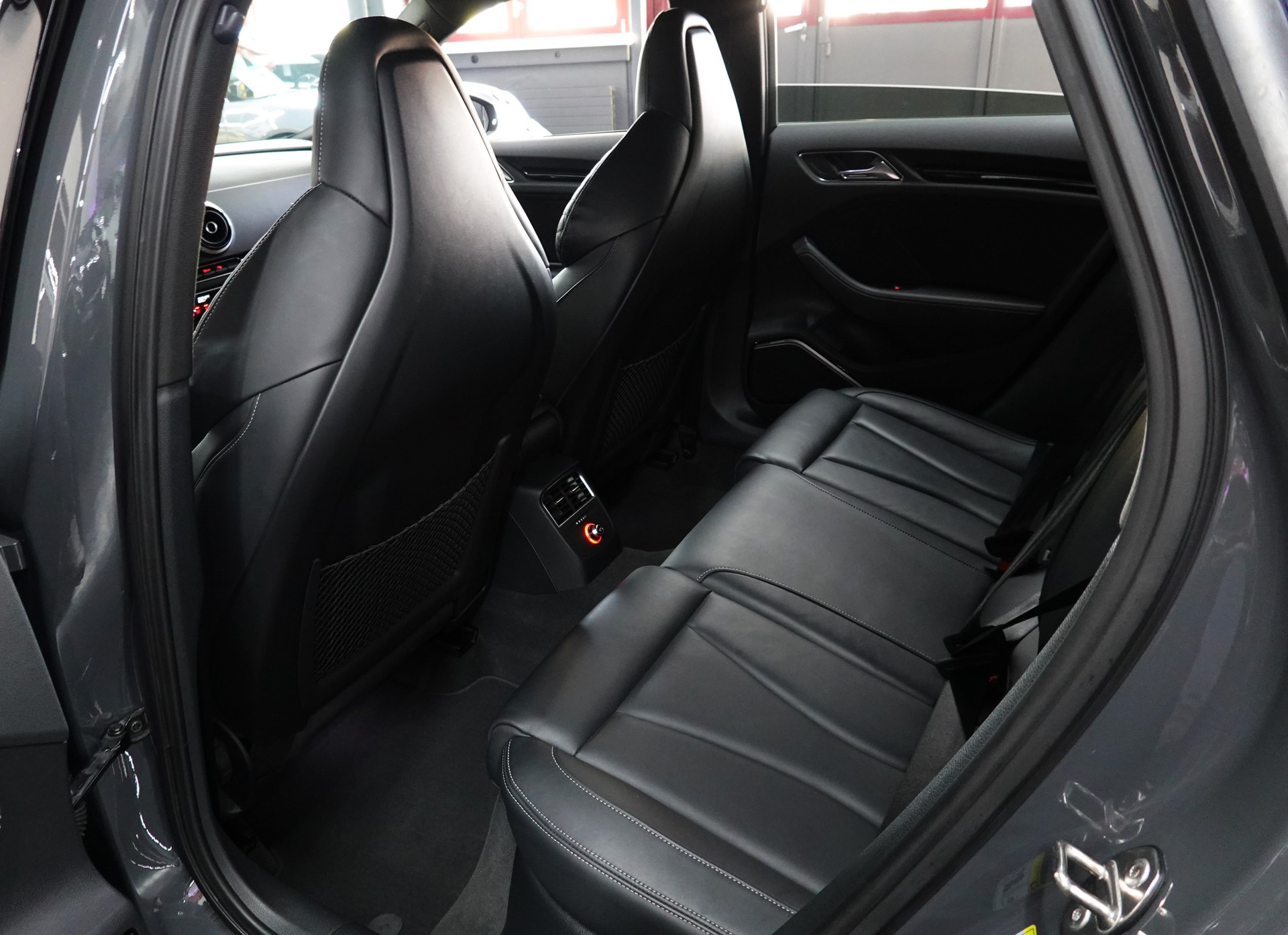 AUDI RS3 2.5 TSI QUATTRO S-TRONIC BILSTEIN NANO GREY MET. EXCLUSIVE-image-35