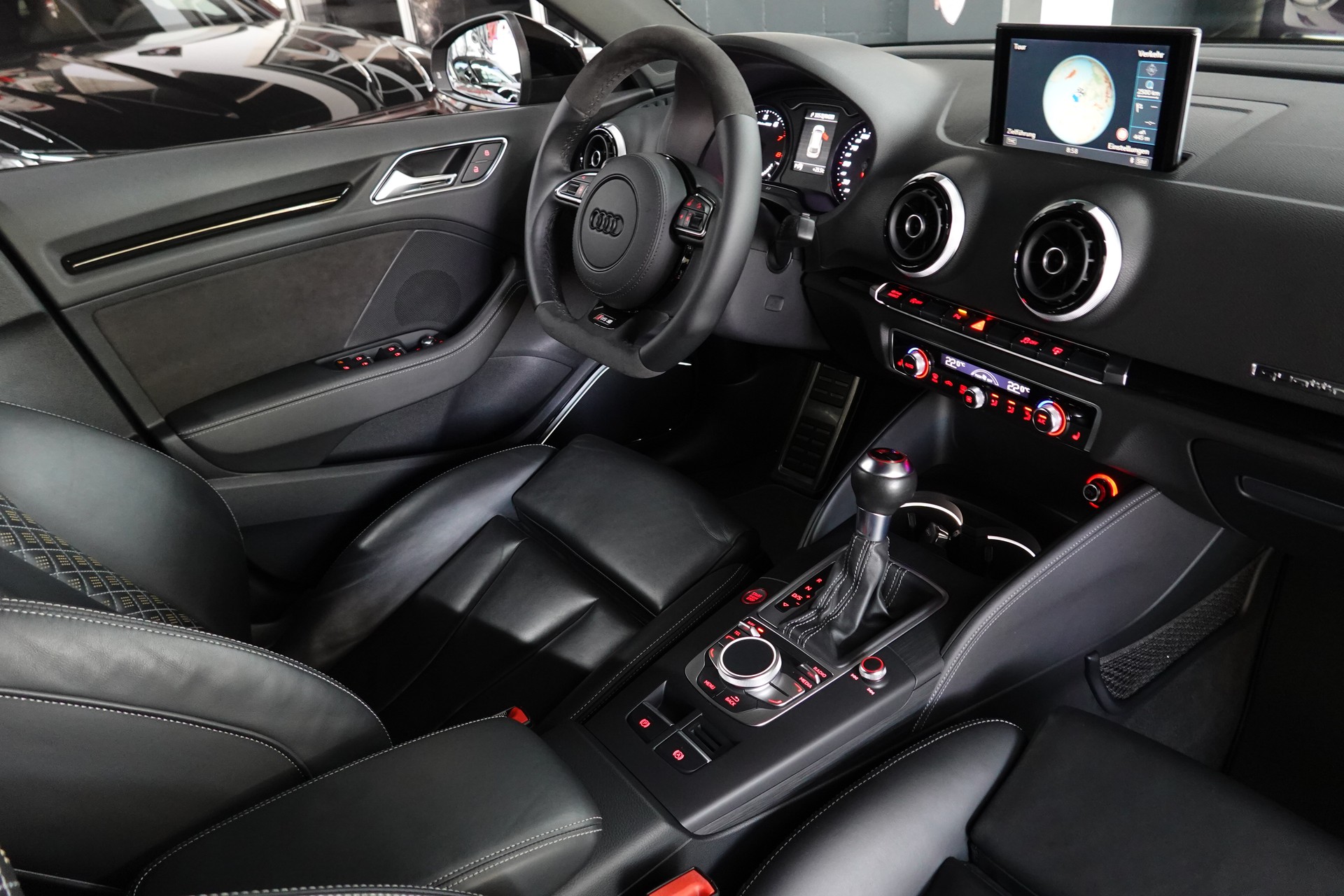 AUDI RS3 2.5 TSI QUATTRO S-TRONIC BILSTEIN NANO GREY MET. EXCLUSIVE-image-45