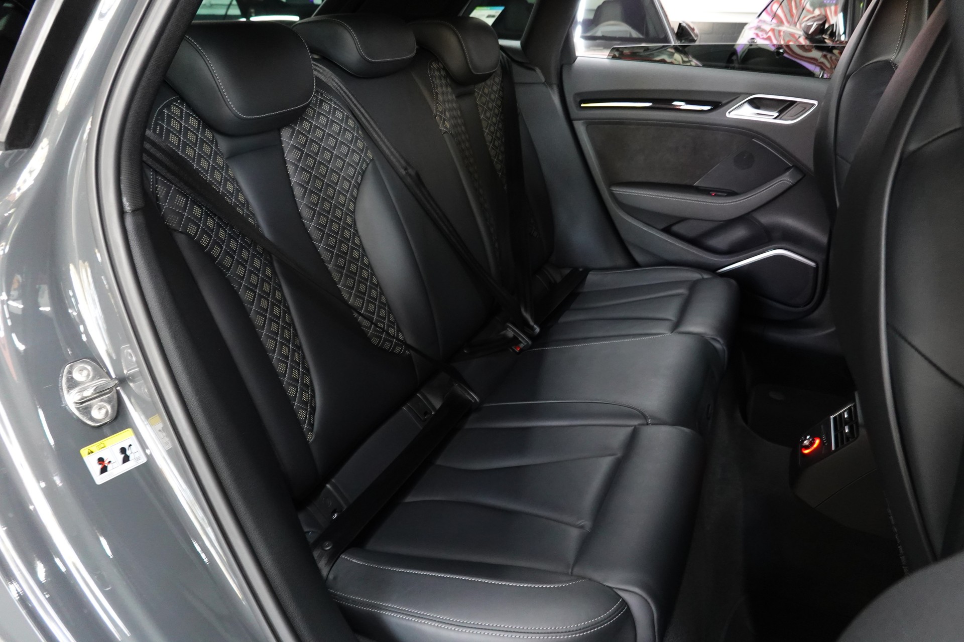 AUDI RS3 2.5 TSI QUATTRO S-TRONIC BILSTEIN NANO GREY MET. EXCLUSIVE-image-38