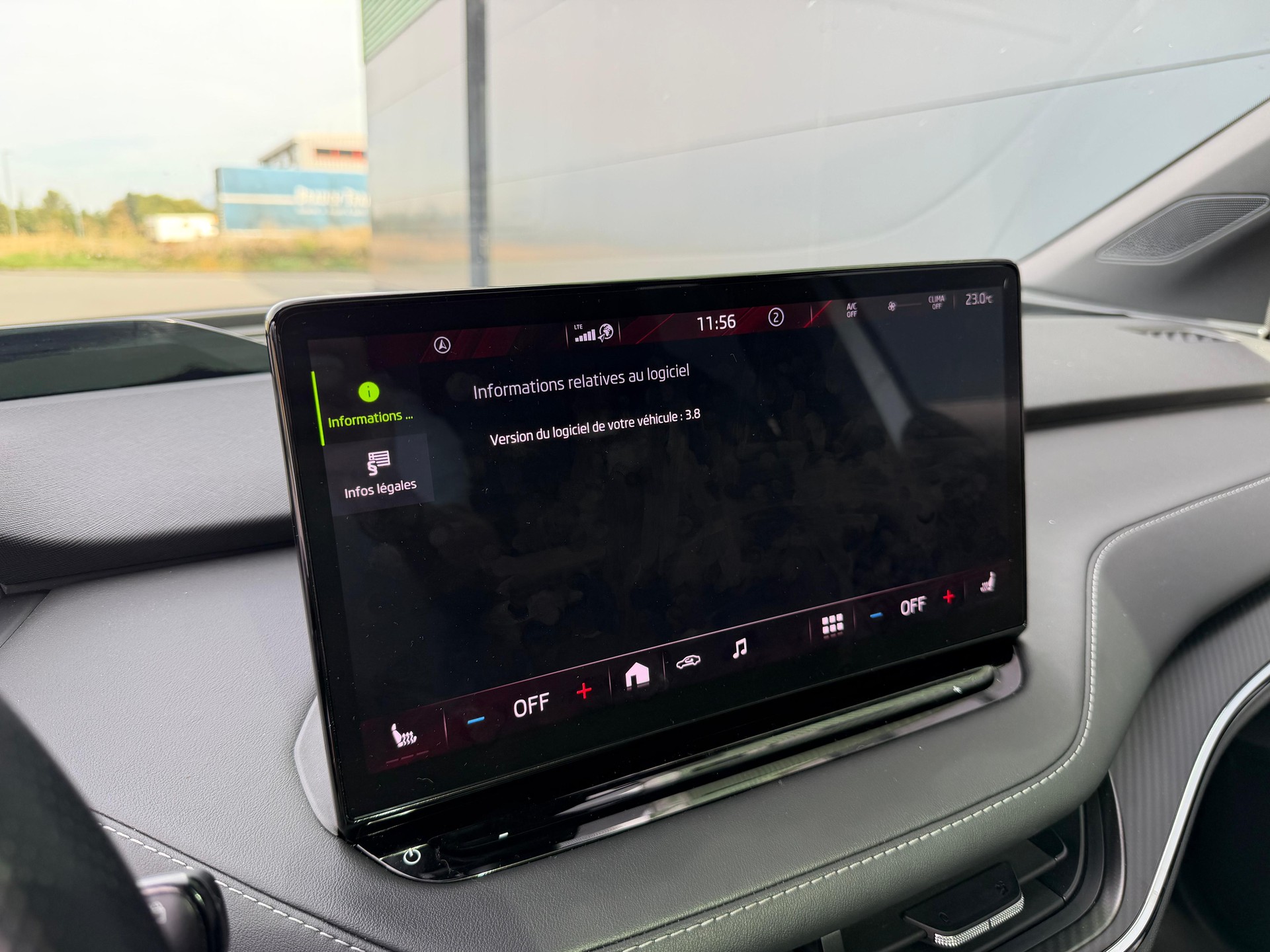 SKODA Enyaq iV 80 SportLine-image-19
