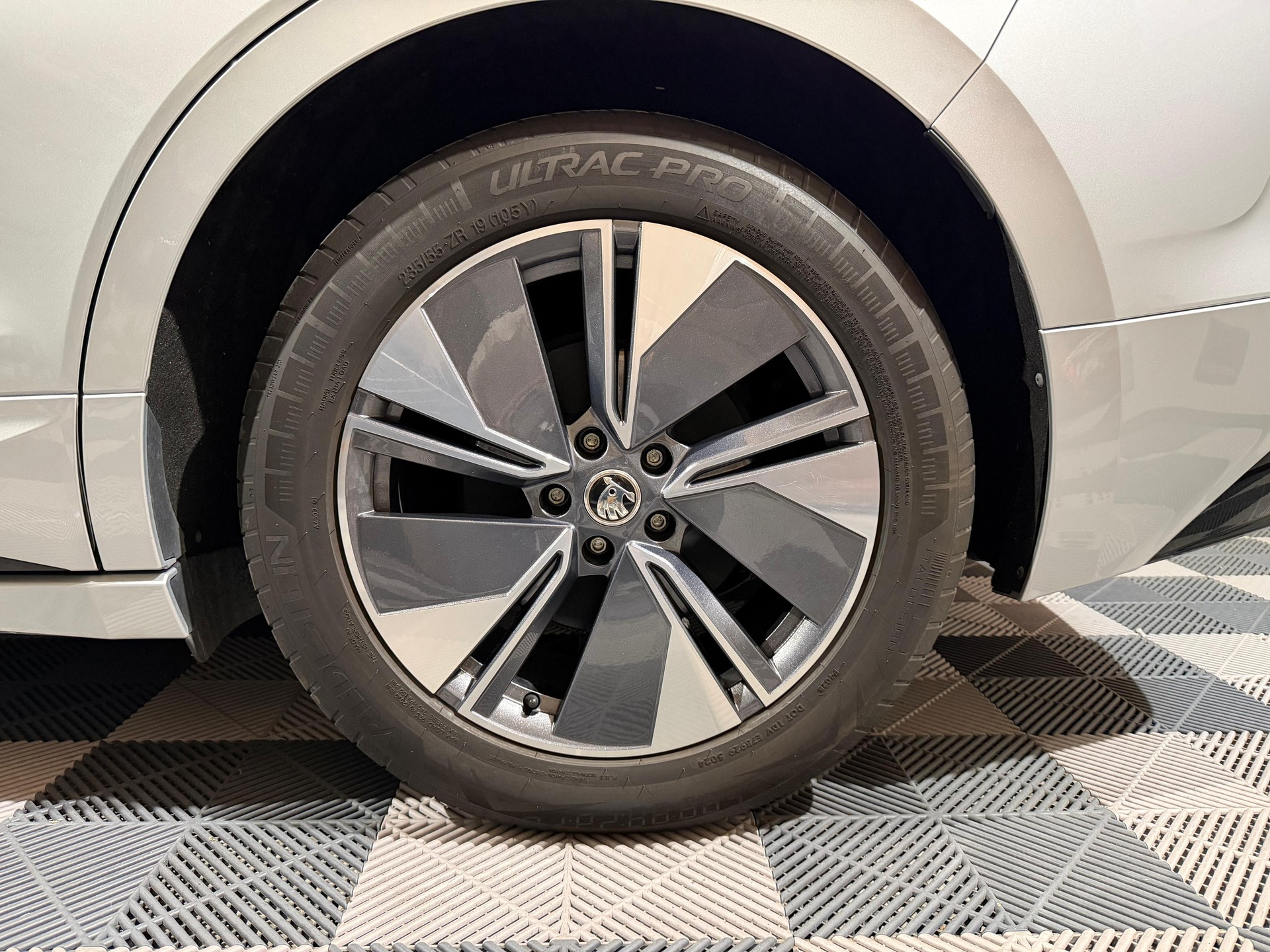SKODA Enyaq iV 80 SportLine-image-23