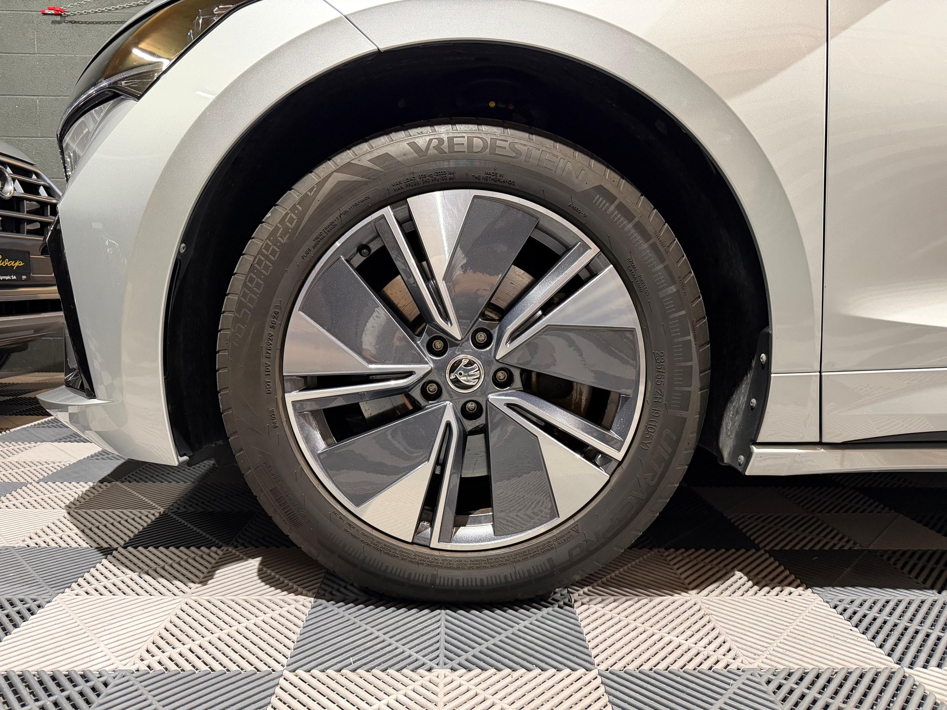 SKODA Enyaq iV 80 SportLine-image-24