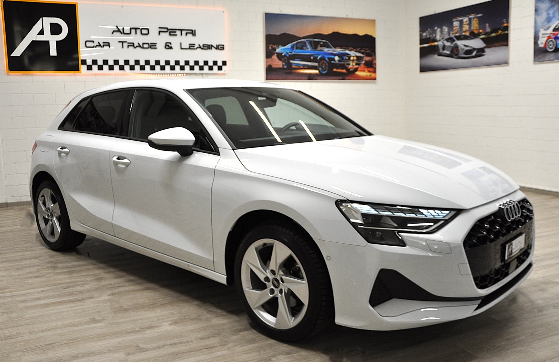 AUDI A3 Sportback 35 TFSI Attraction S-tronic-image-5