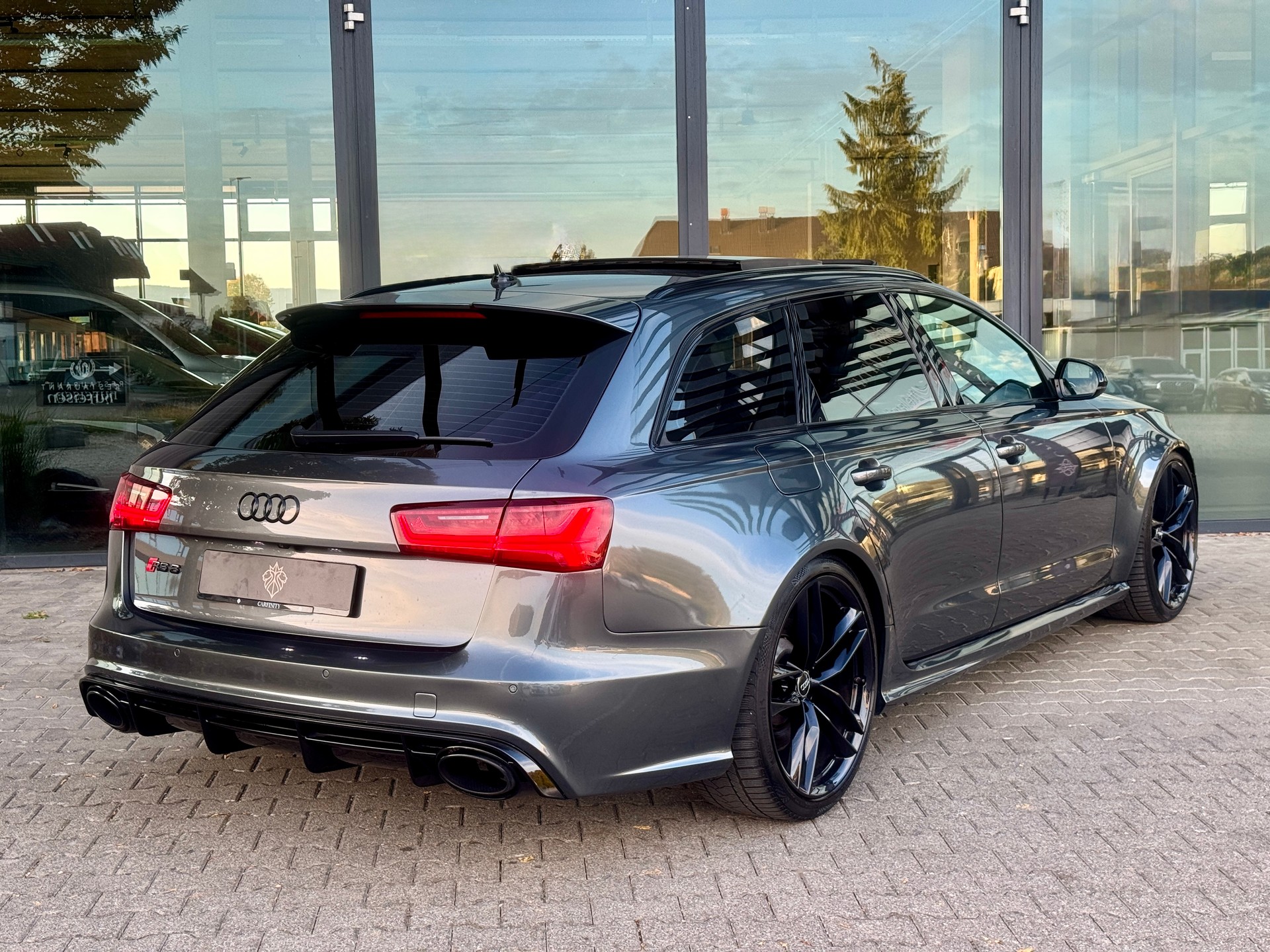 AUDI RS6 Avant 4.0 TFSI V8 quattro Tiptronic-image-3