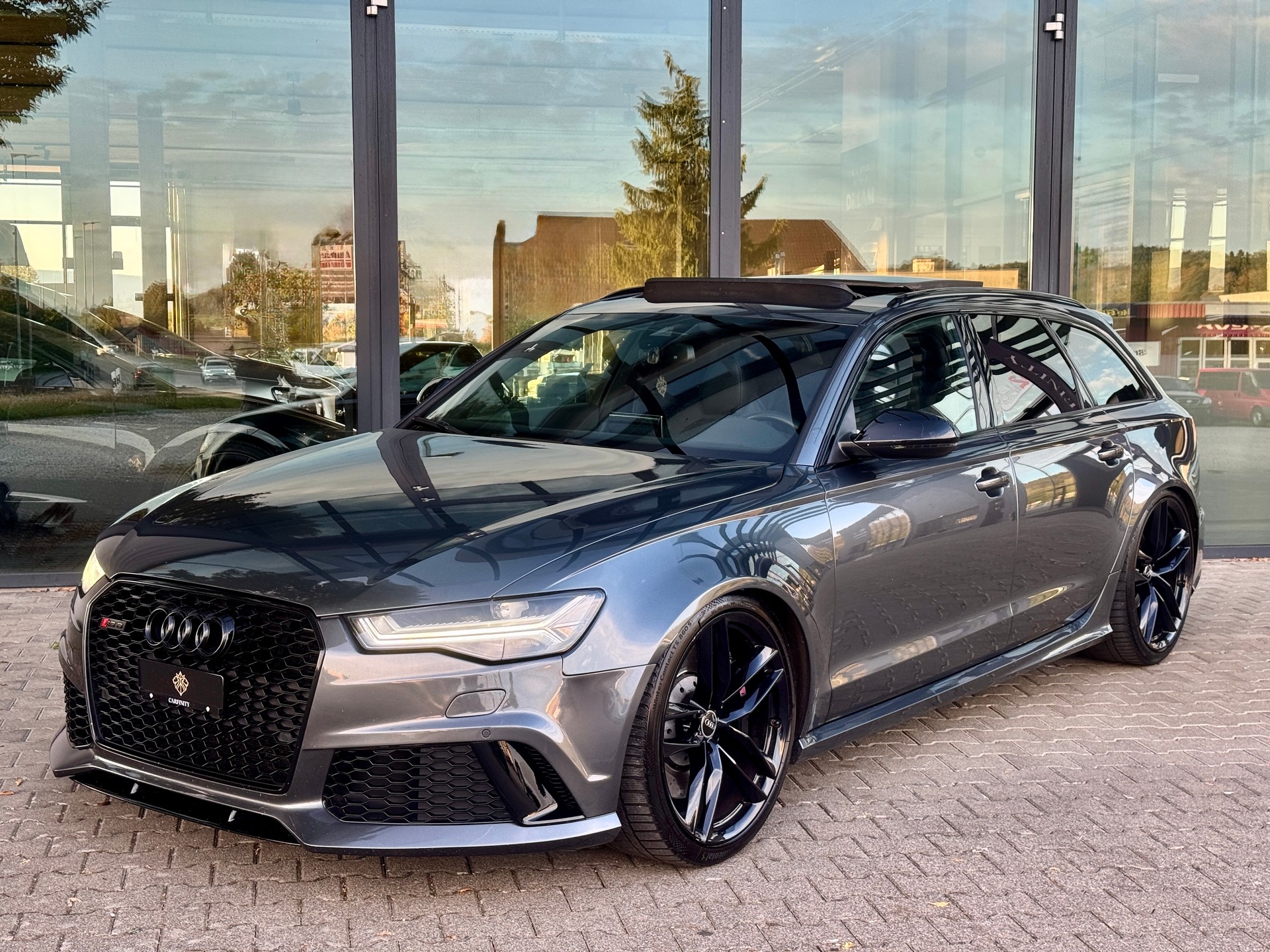 AUDI RS6 Avant 4.0 TFSI V8 quattro Tiptronic-image-2