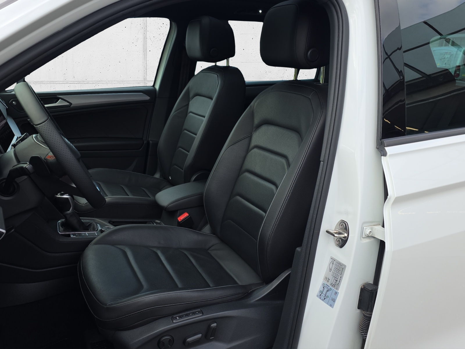 SEAT Tarraco 2.0 TDI 4Drive FR DSG AHK, Panorama-Schiebedach, Standheizung, Ledersportsitze, DCC, ACC, 360° Kamera, usw.-image-10