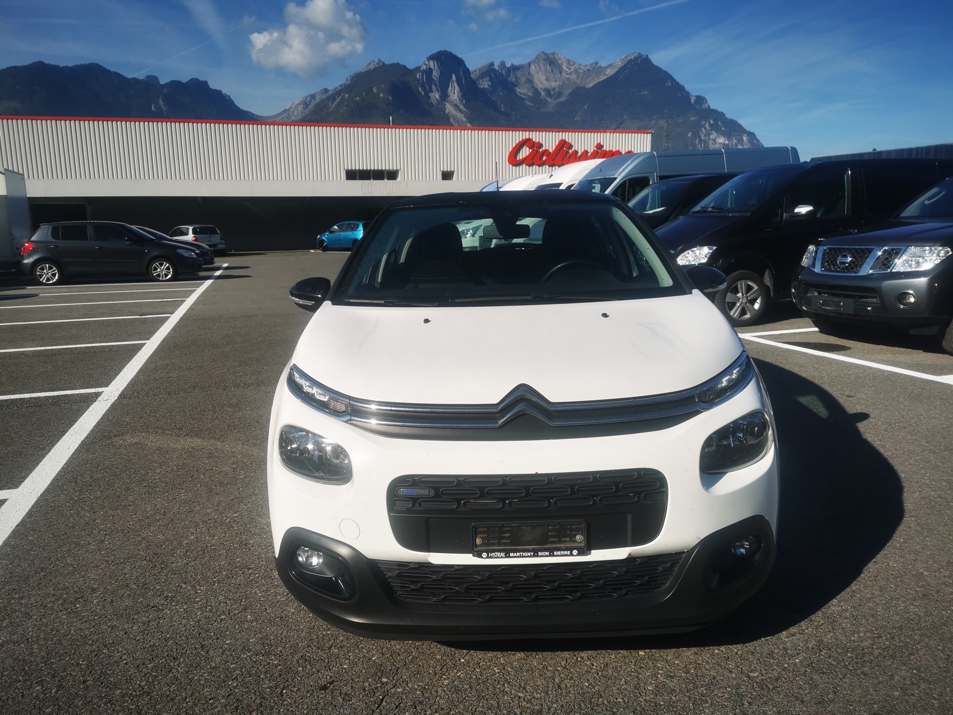 CITROEN C3 1.2i PureTech Shine-image-6